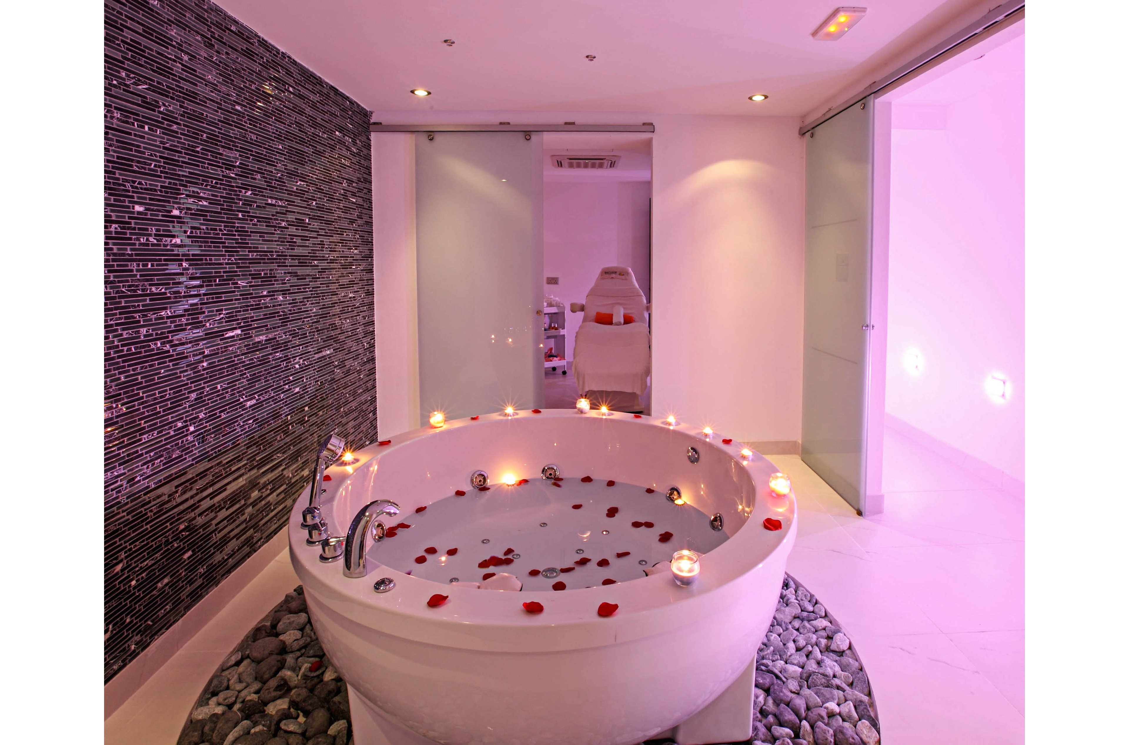 Dome Beach Hotel & Resort