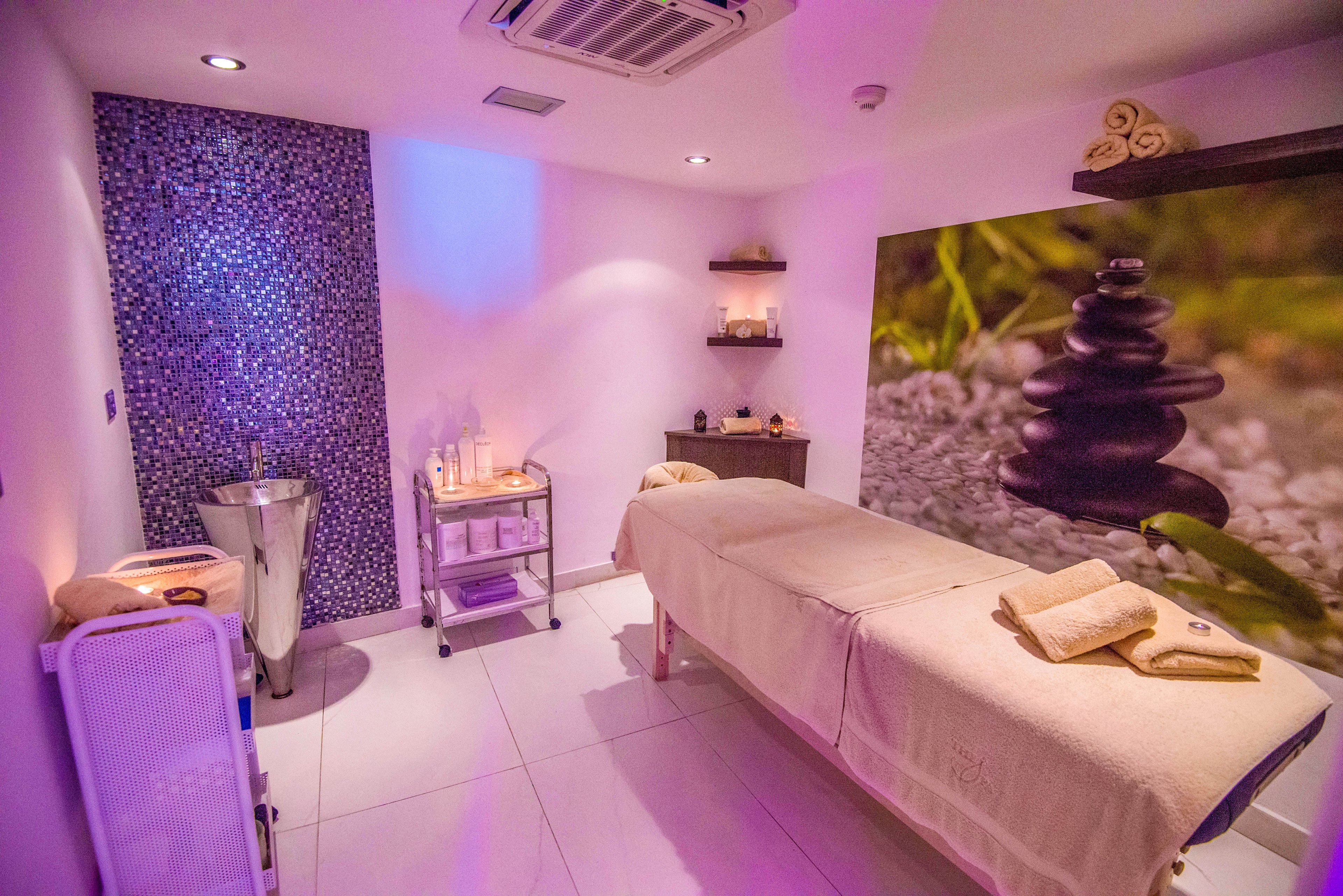 Dome Beach Hotel & Resort