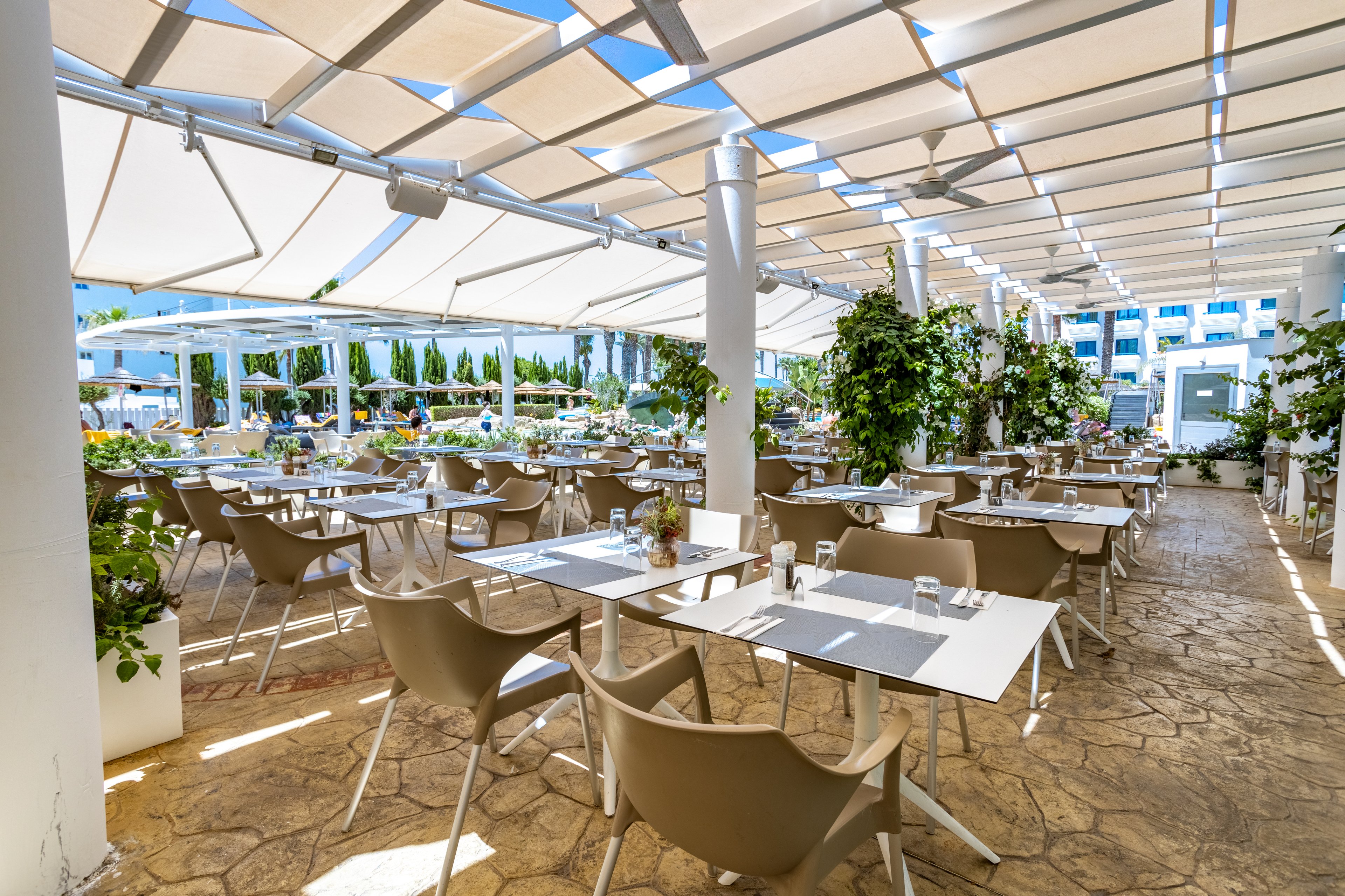 Tasia Maris Beach Hotel & Spa