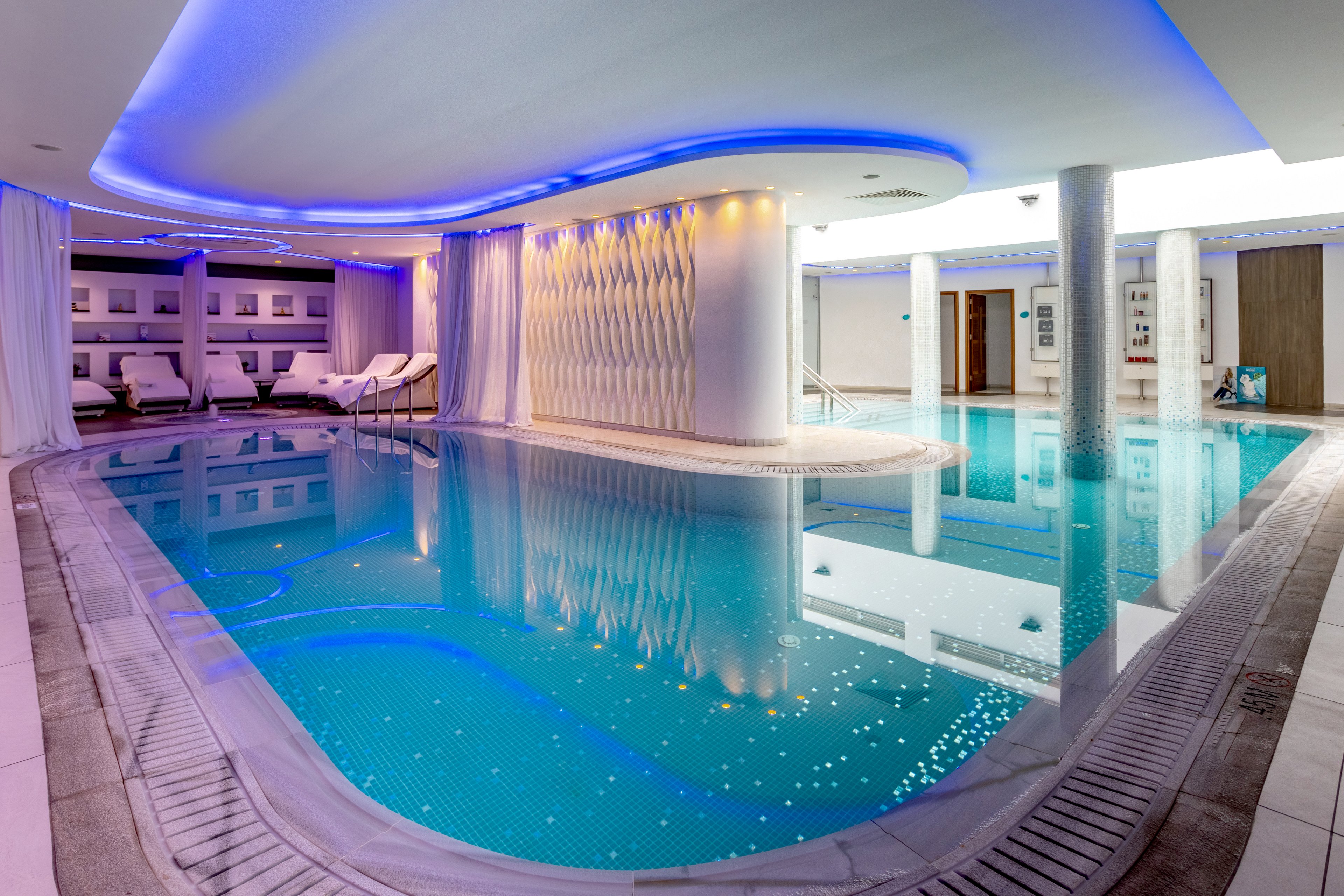 Tasia Maris Beach Hotel & Spa