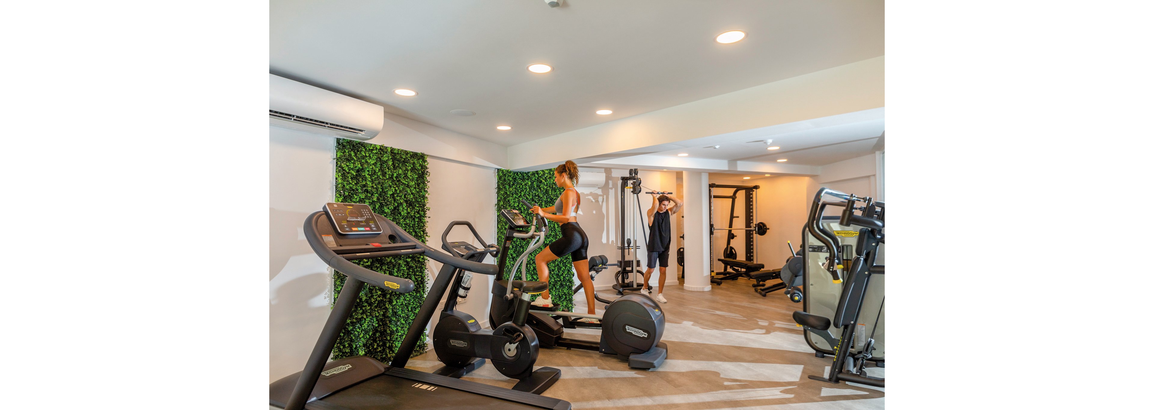 Leonardo Crystal Cove