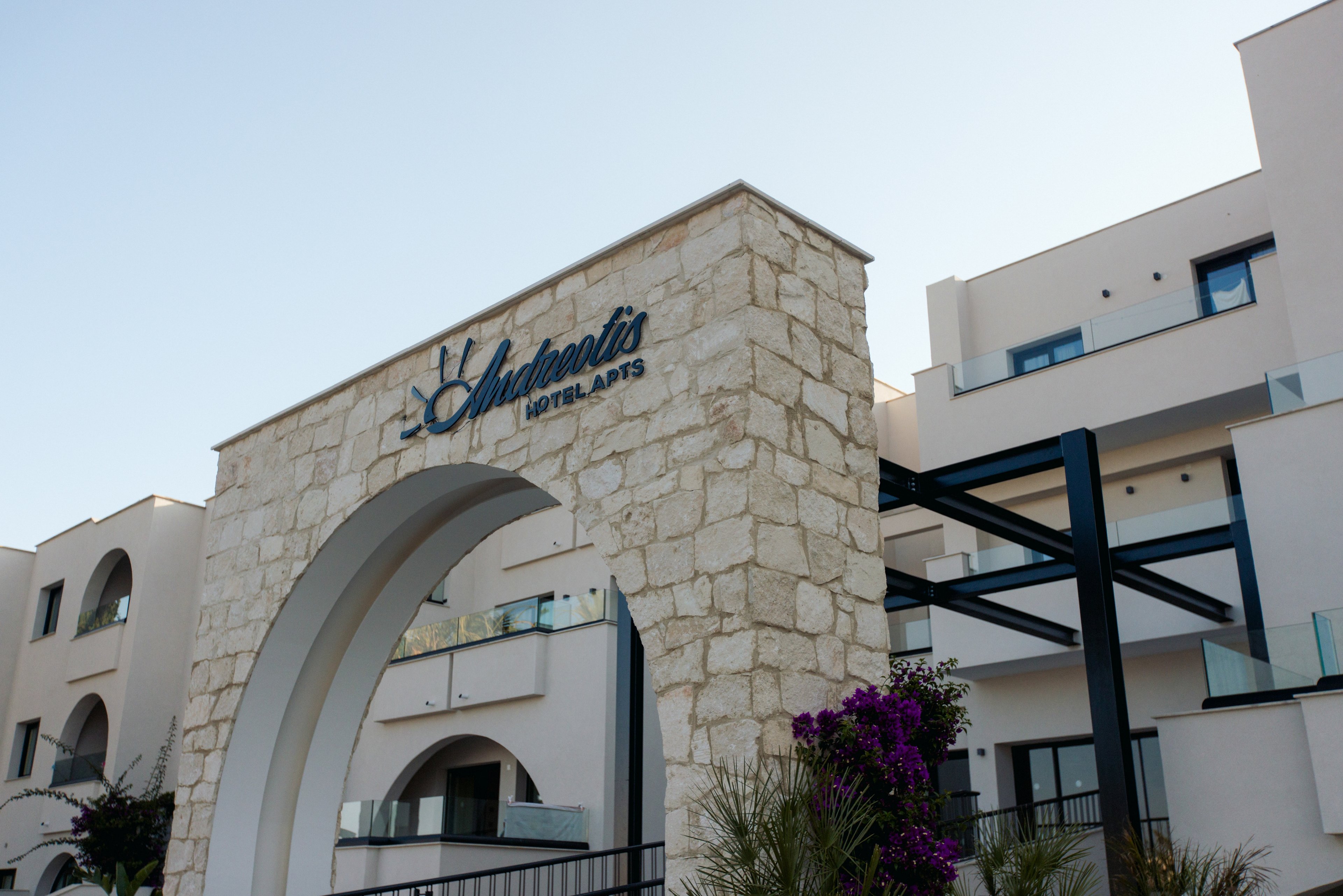 Andreotis Hotel & Apartments