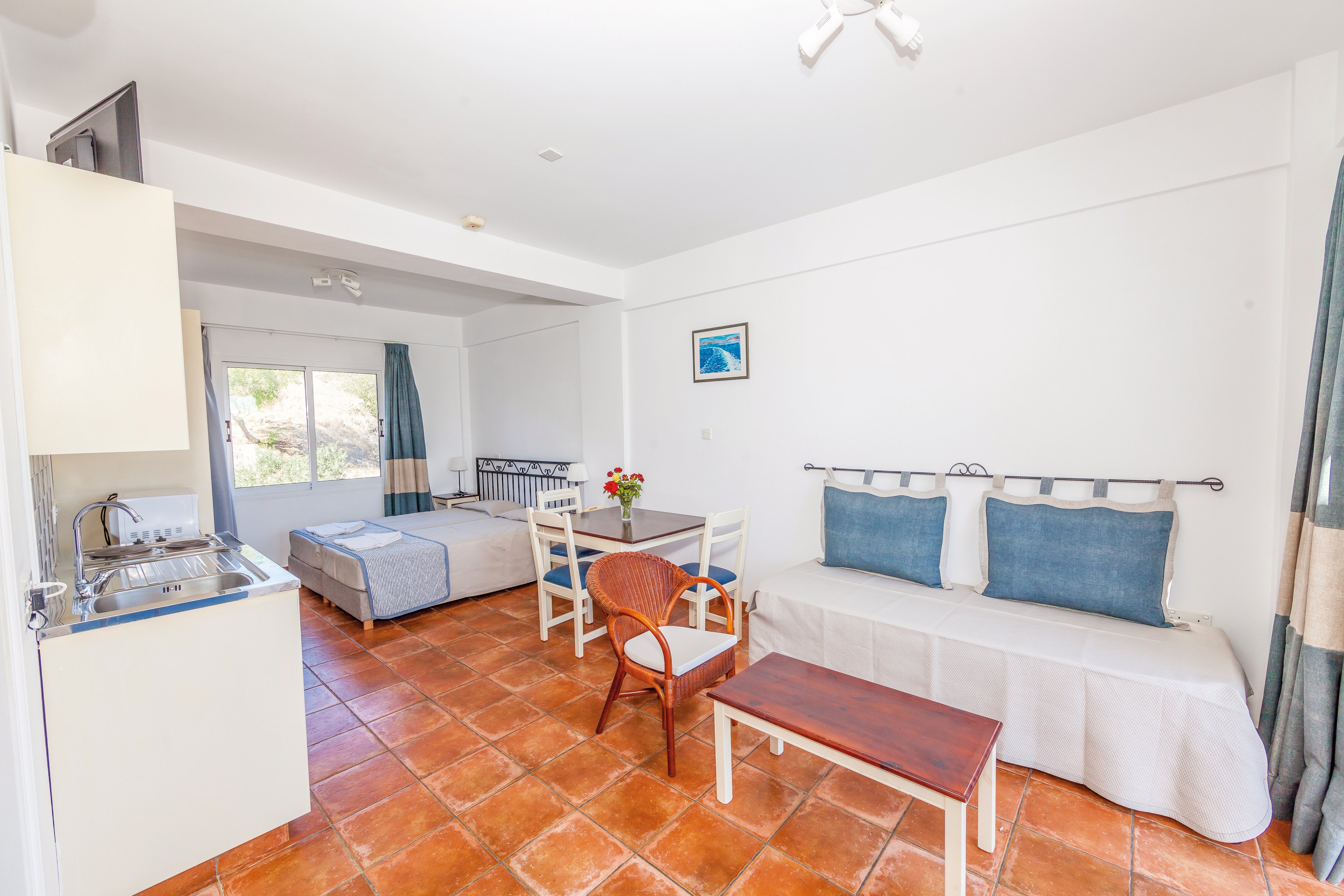 Andreotis Hotel & Apartments