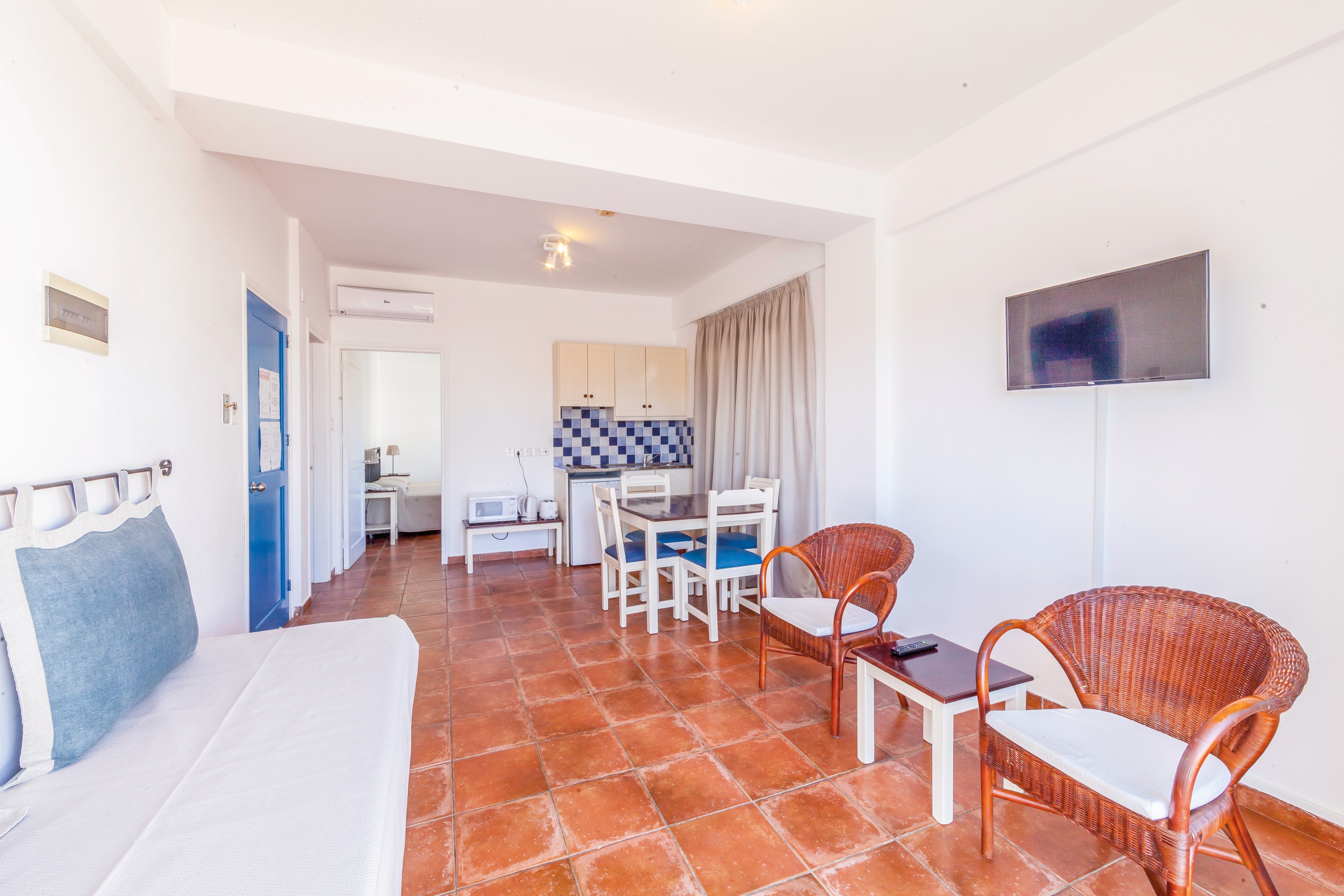 Andreotis Hotel & Apartments