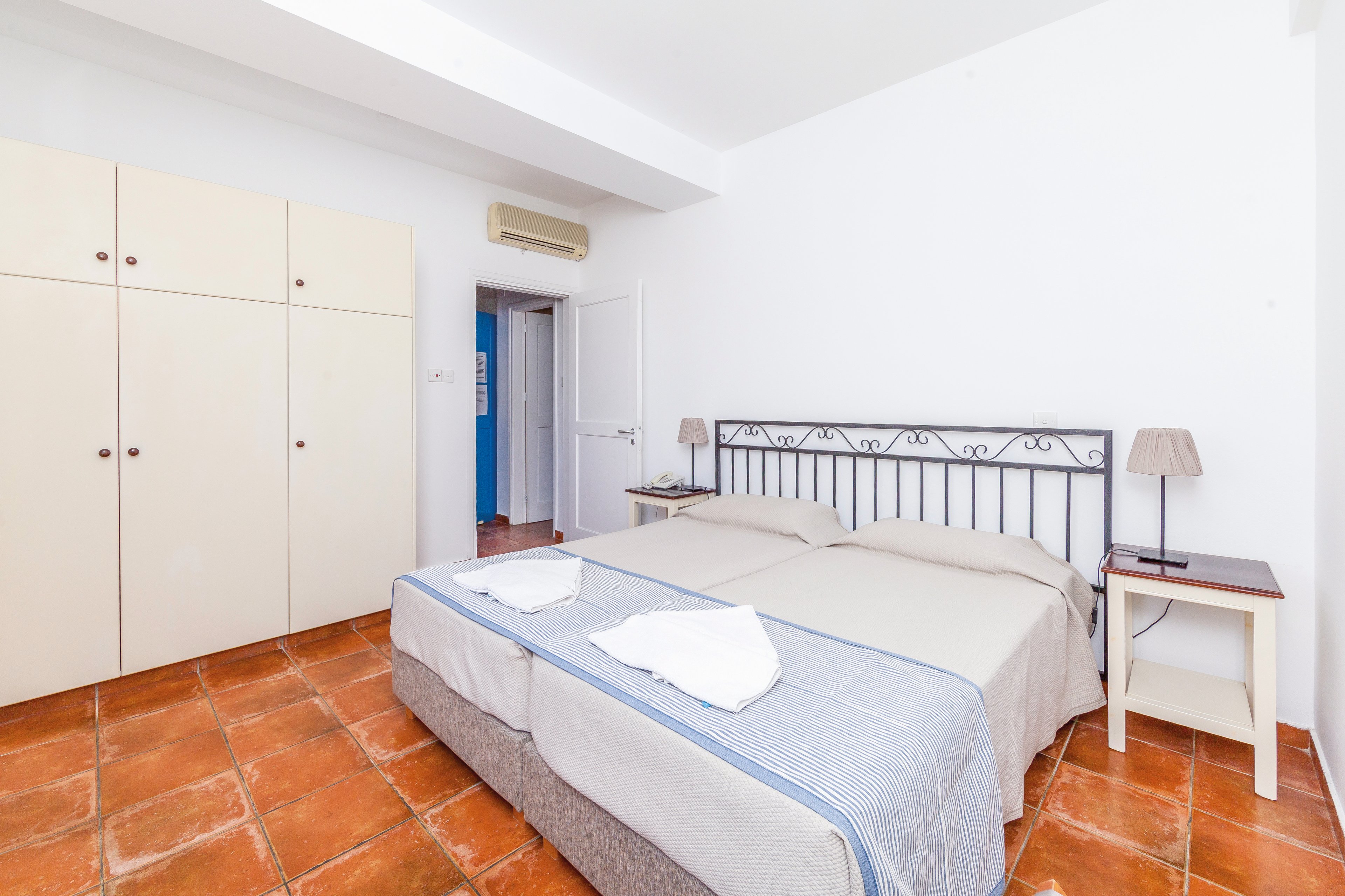 Andreotis Hotel & Apartments