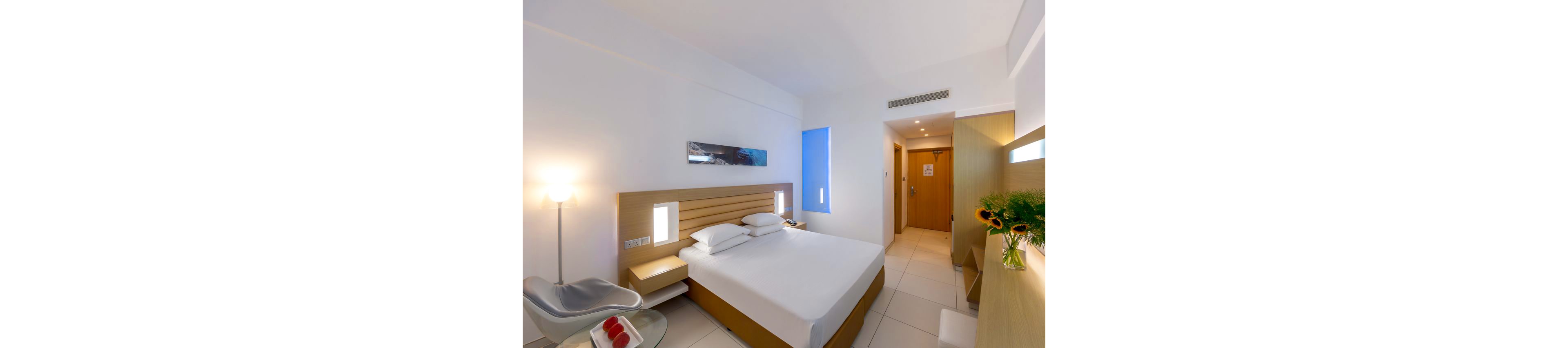 Vrissaki Beach Hotel