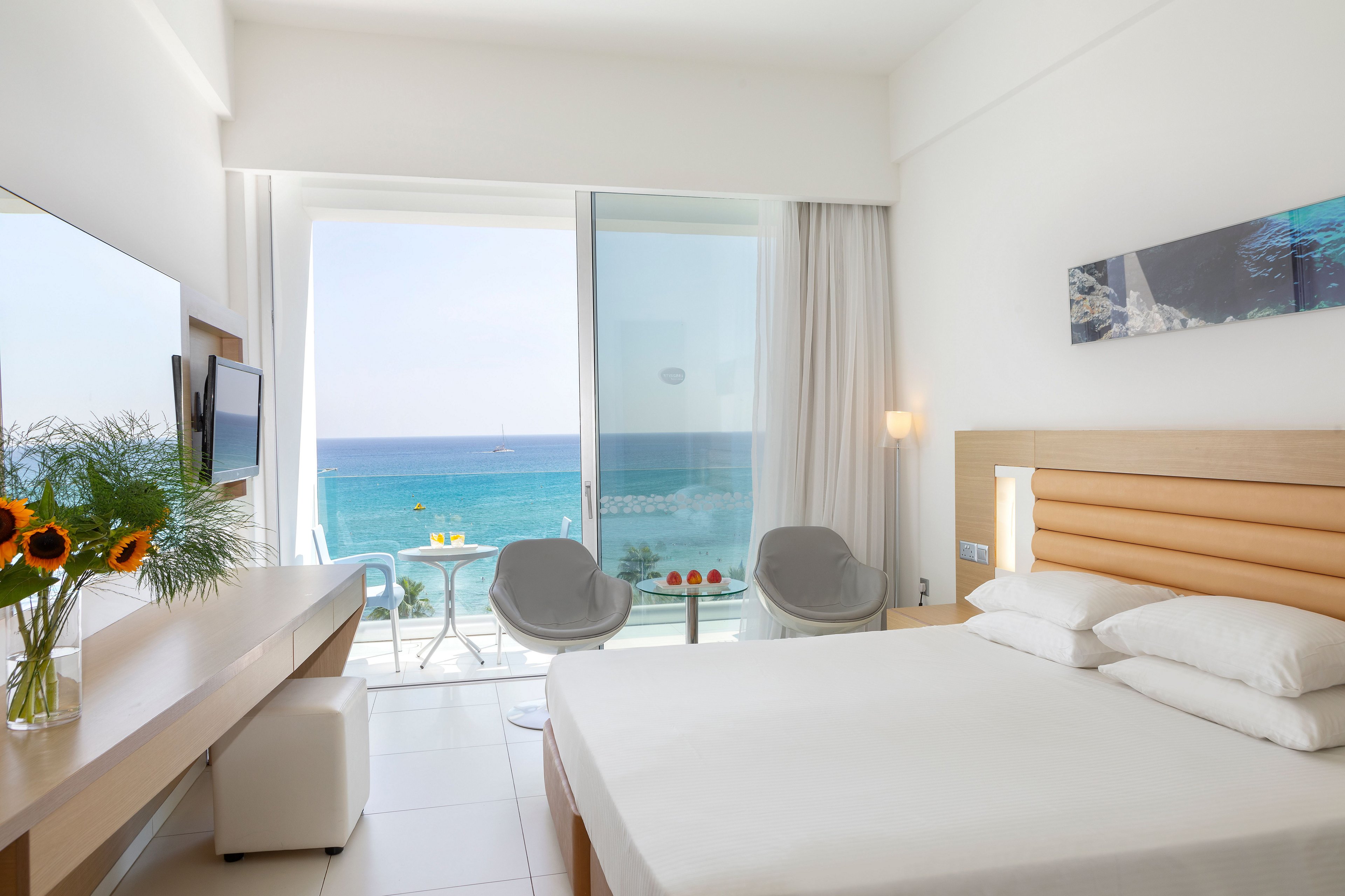 Vrissaki Beach Hotel