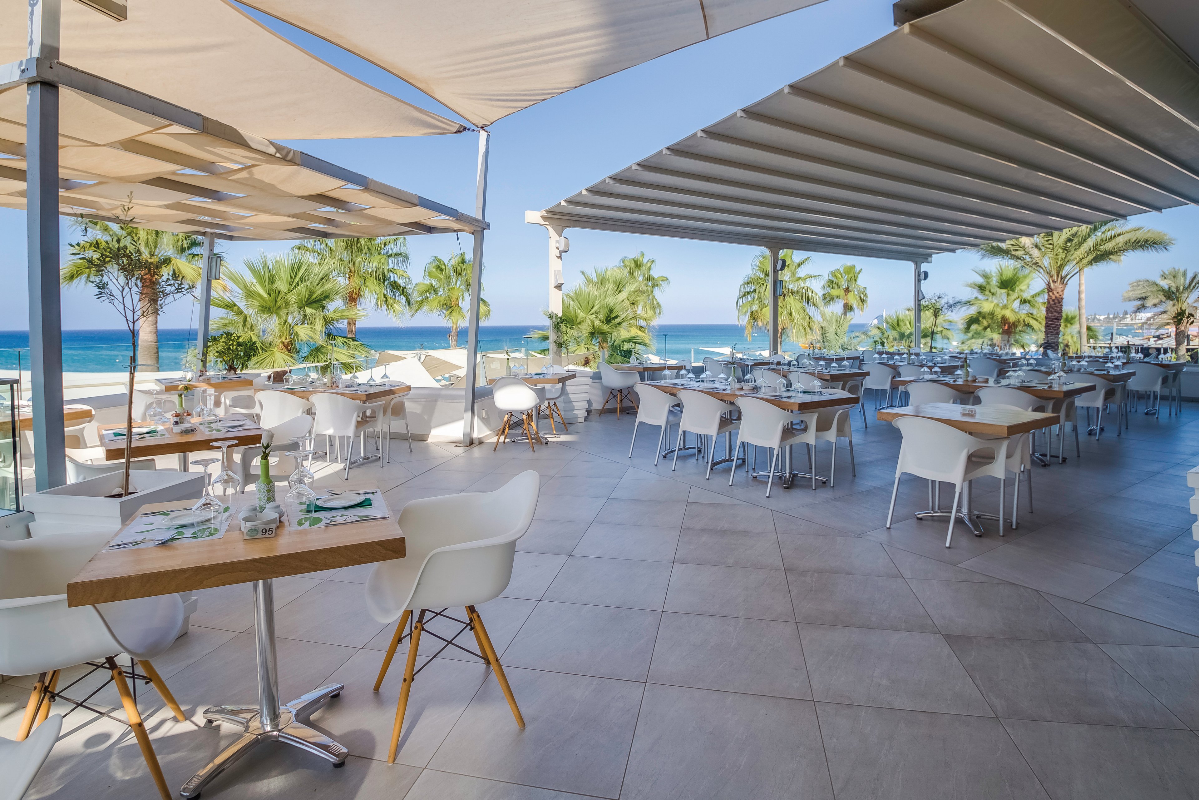 Vrissaki Beach Hotel