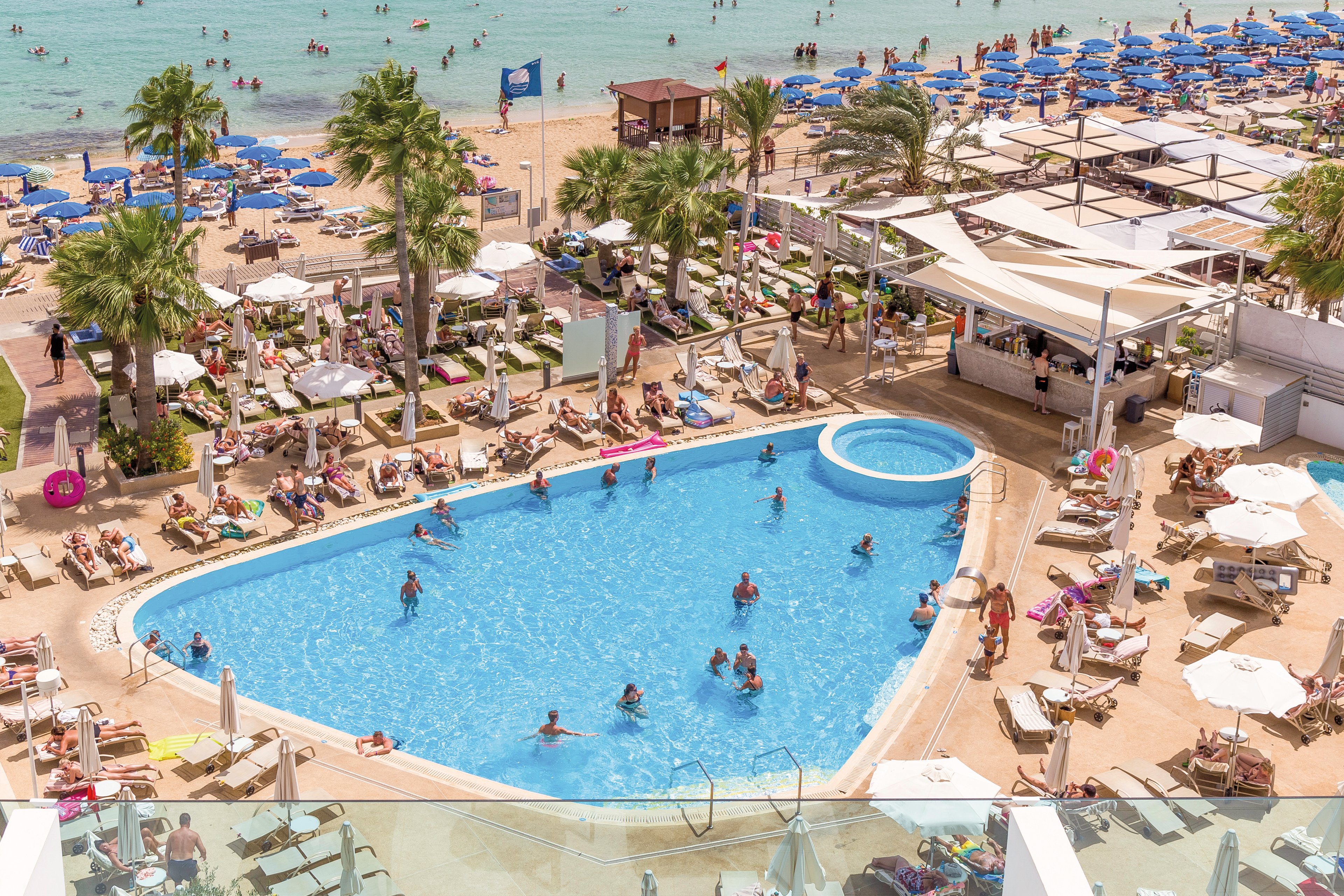 Vrissaki Beach Hotel