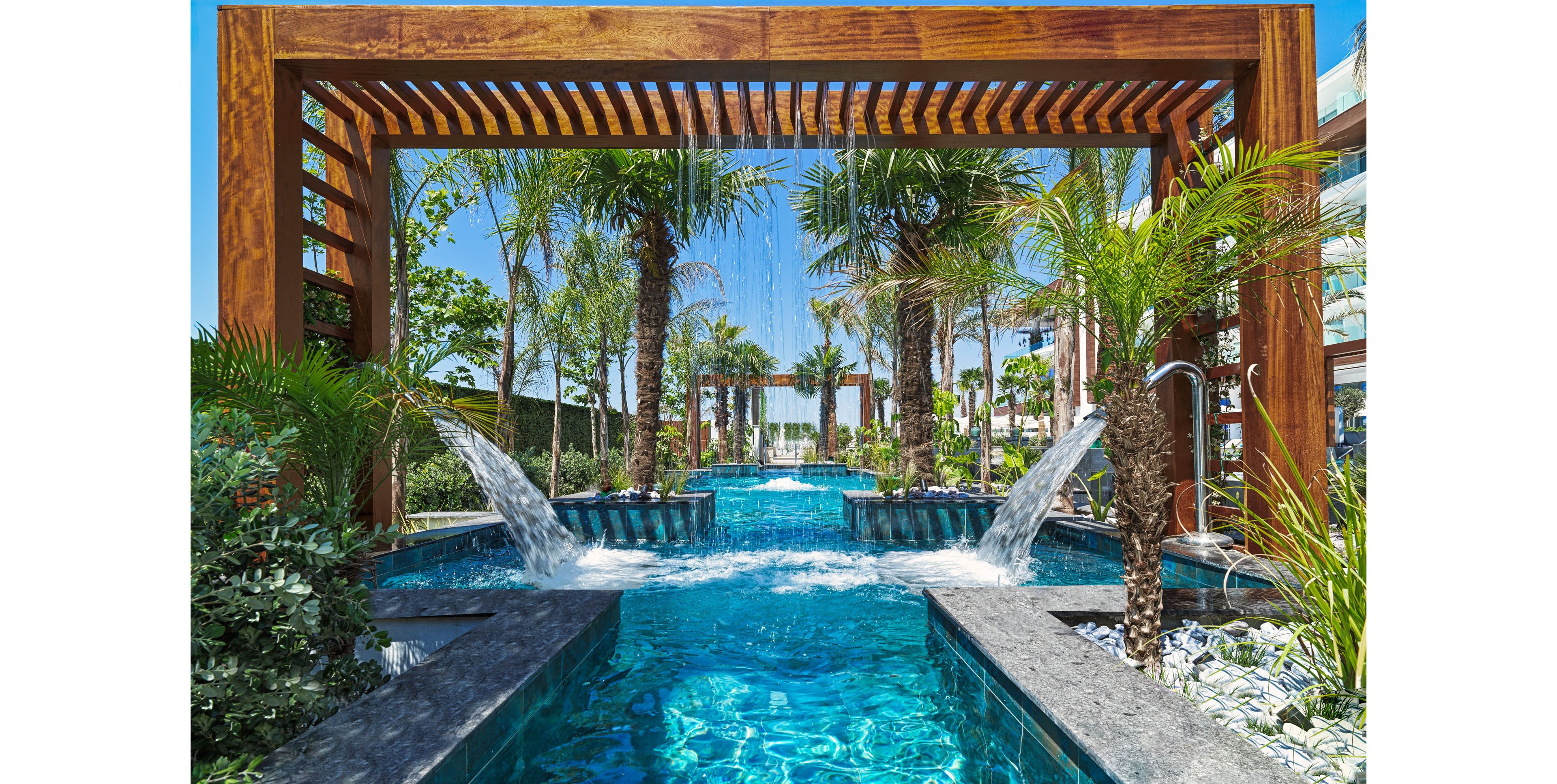 Amanti - MadeForTwo Hotels