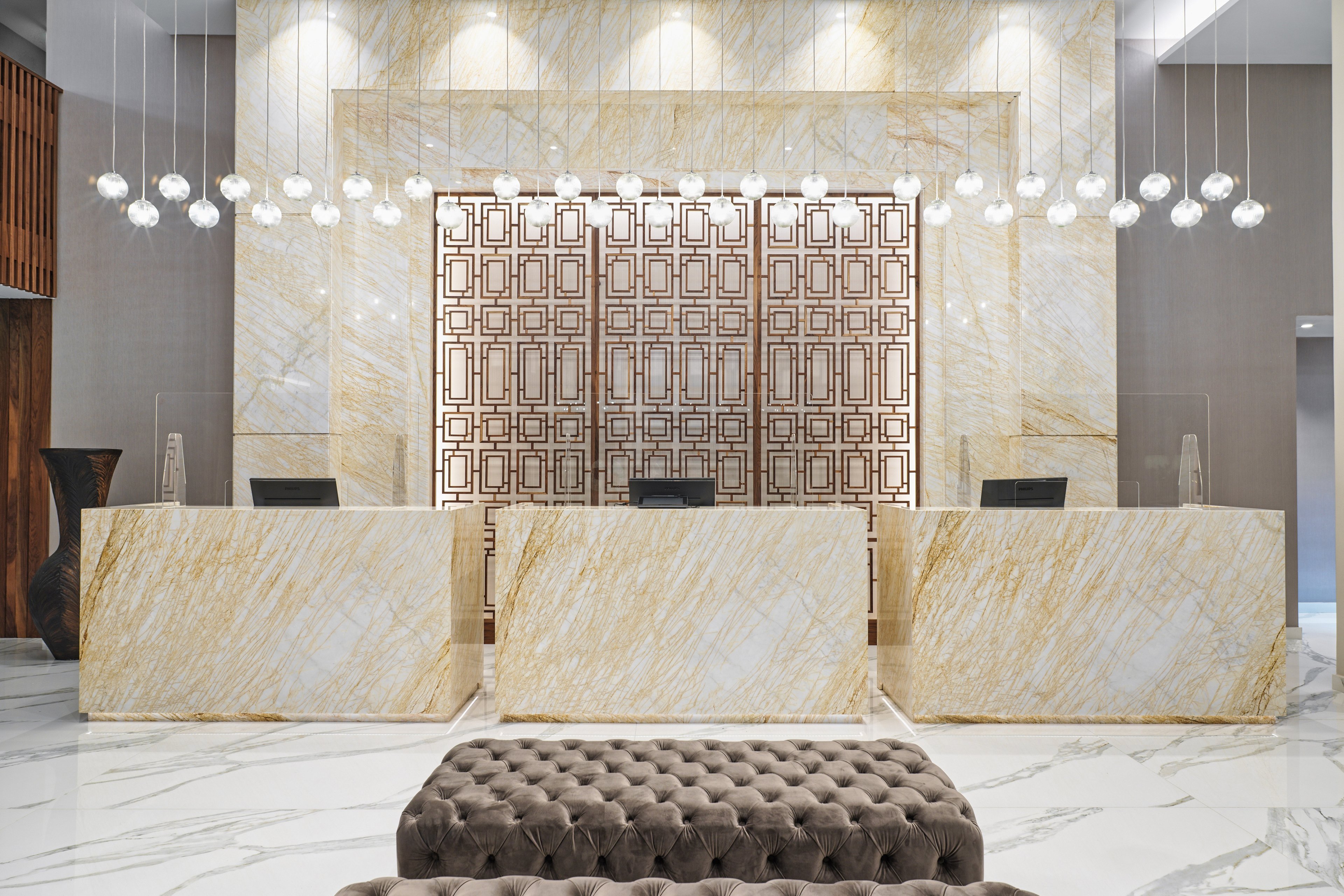 Amanti - MadeForTwo Hotels