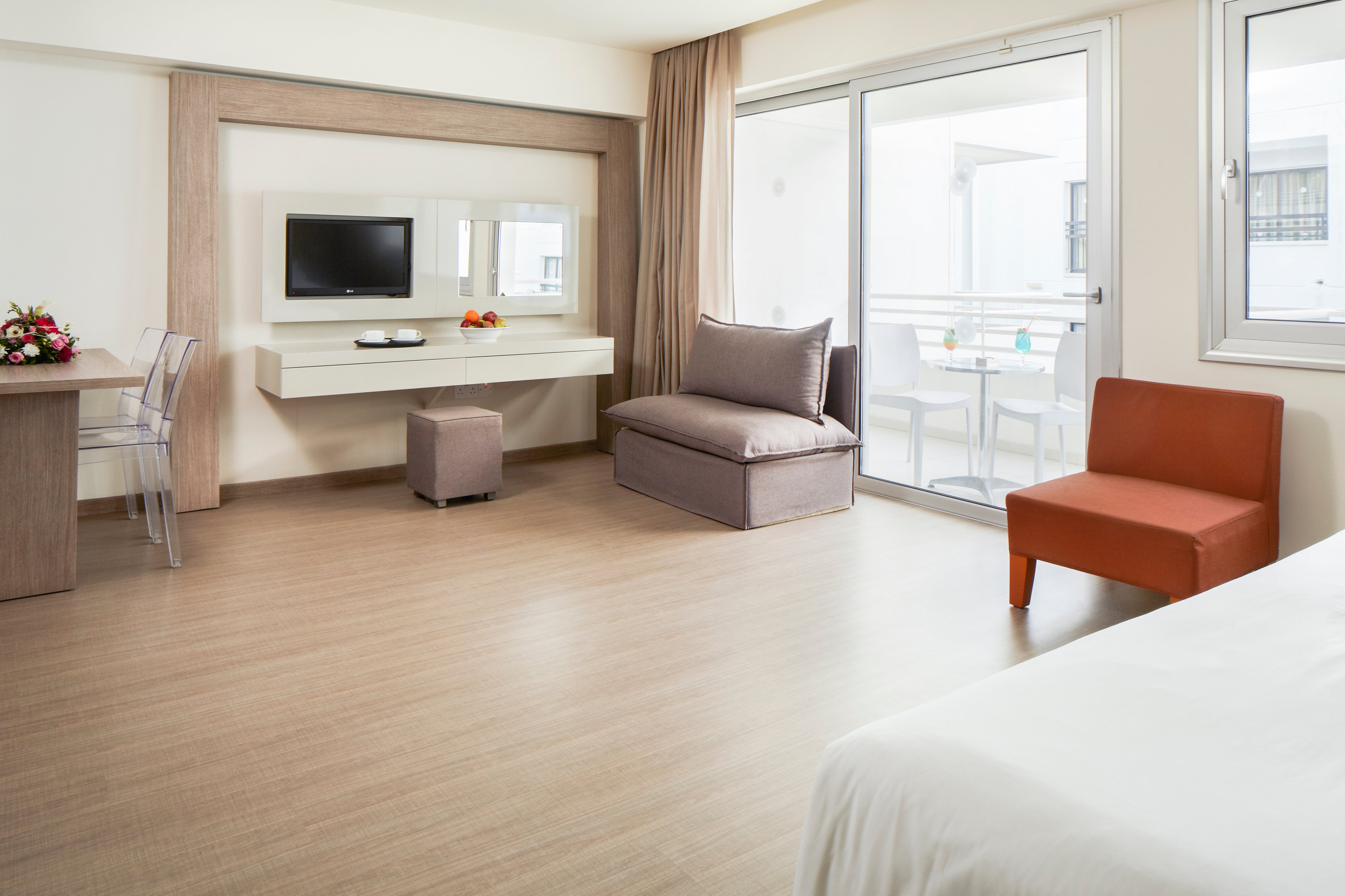 Melpo Antia Luxury Apartments & Suites