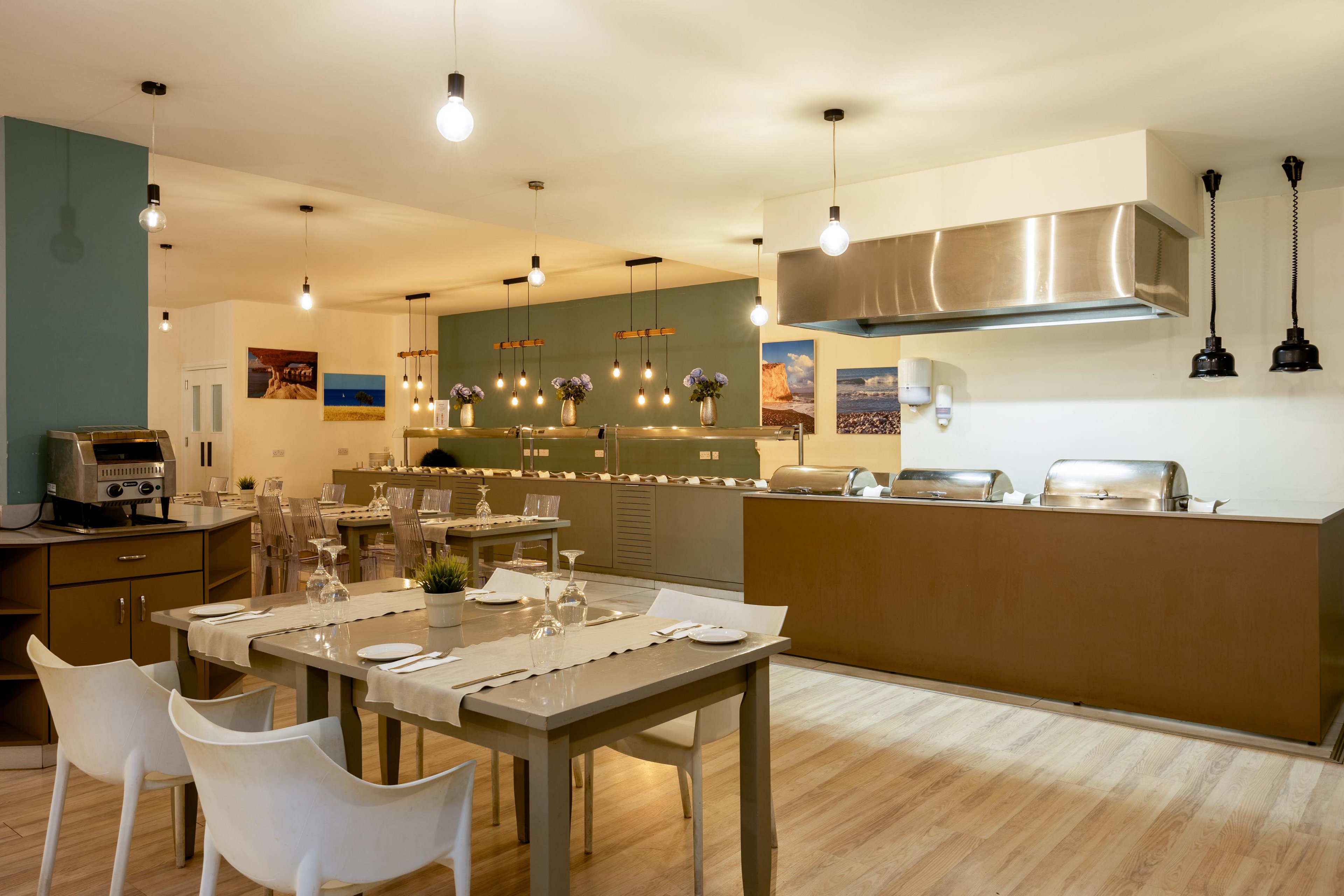 Melpo Antia Luxury Apartments & Suites