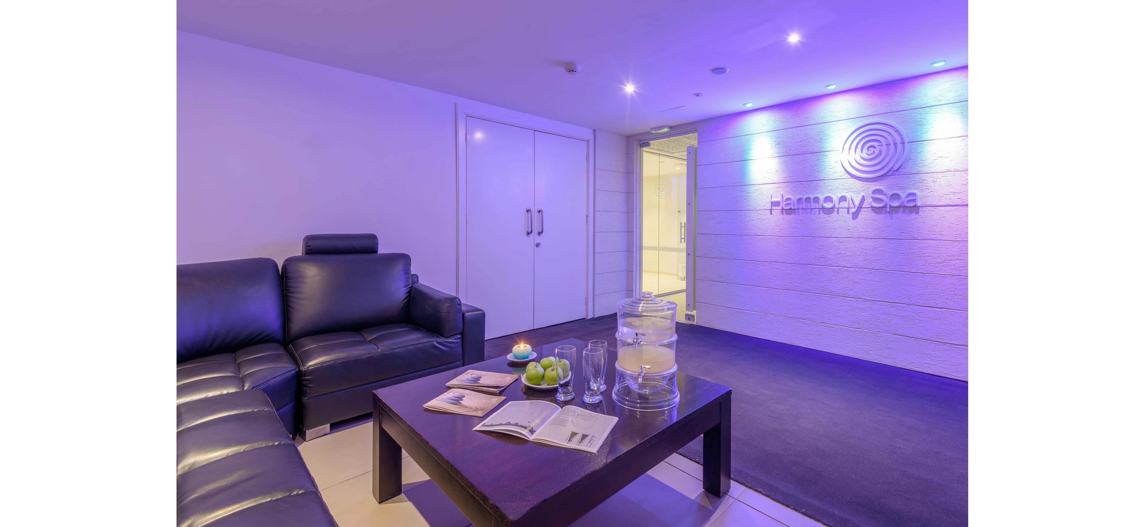 Melpo Antia Luxury Apartments & Suites