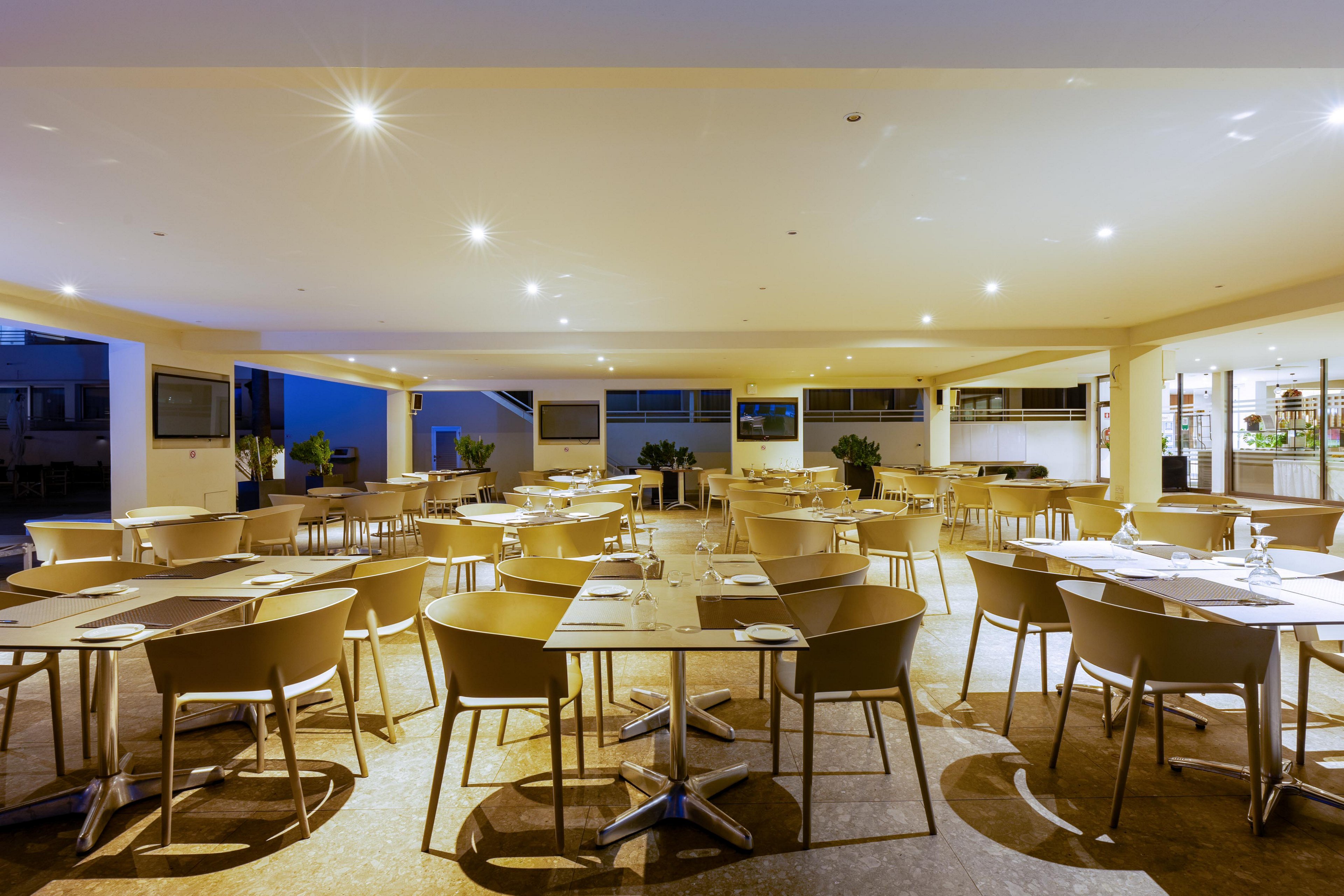 Melpo Antia Luxury Apartments & Suites