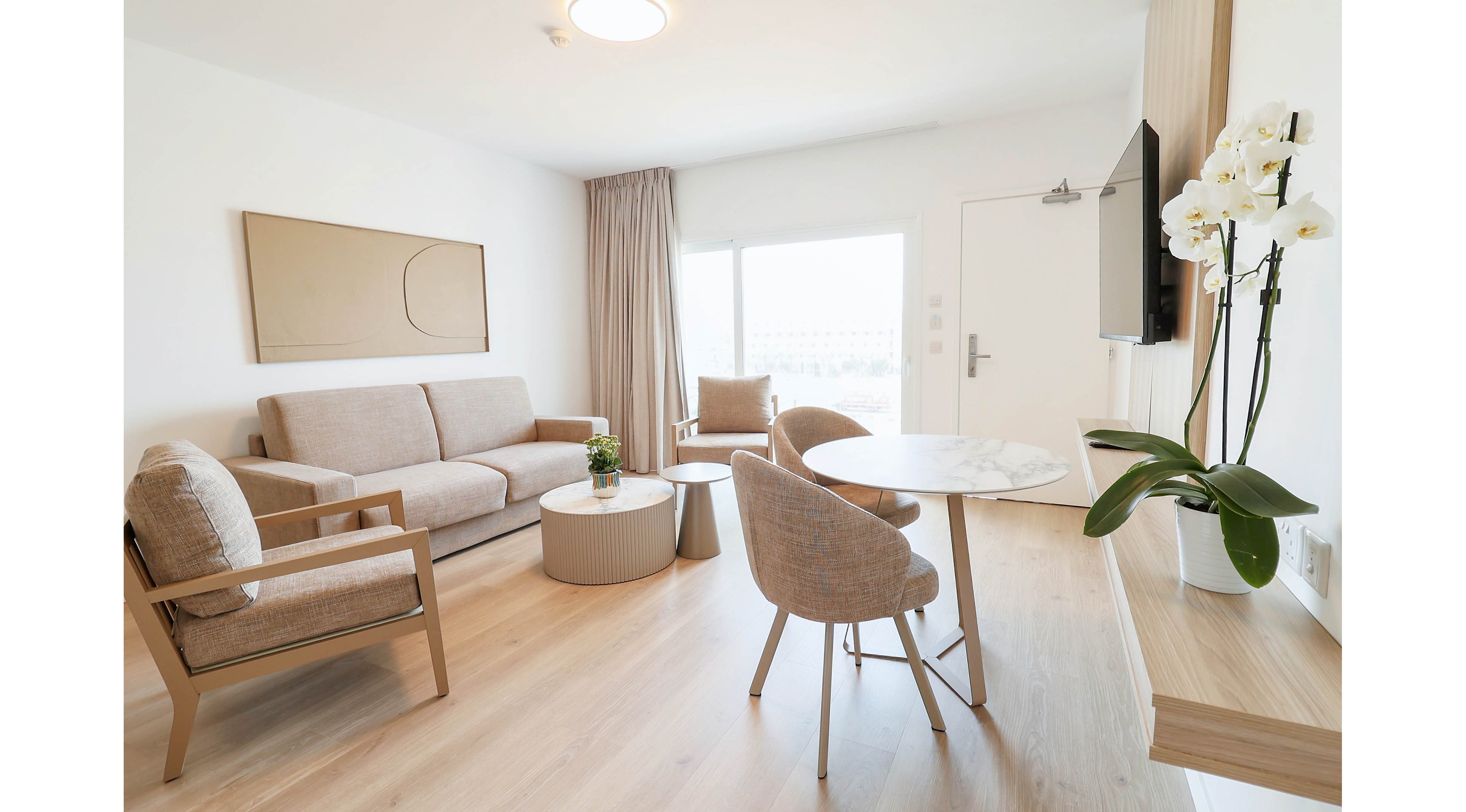 Liquid Hotel Apartments