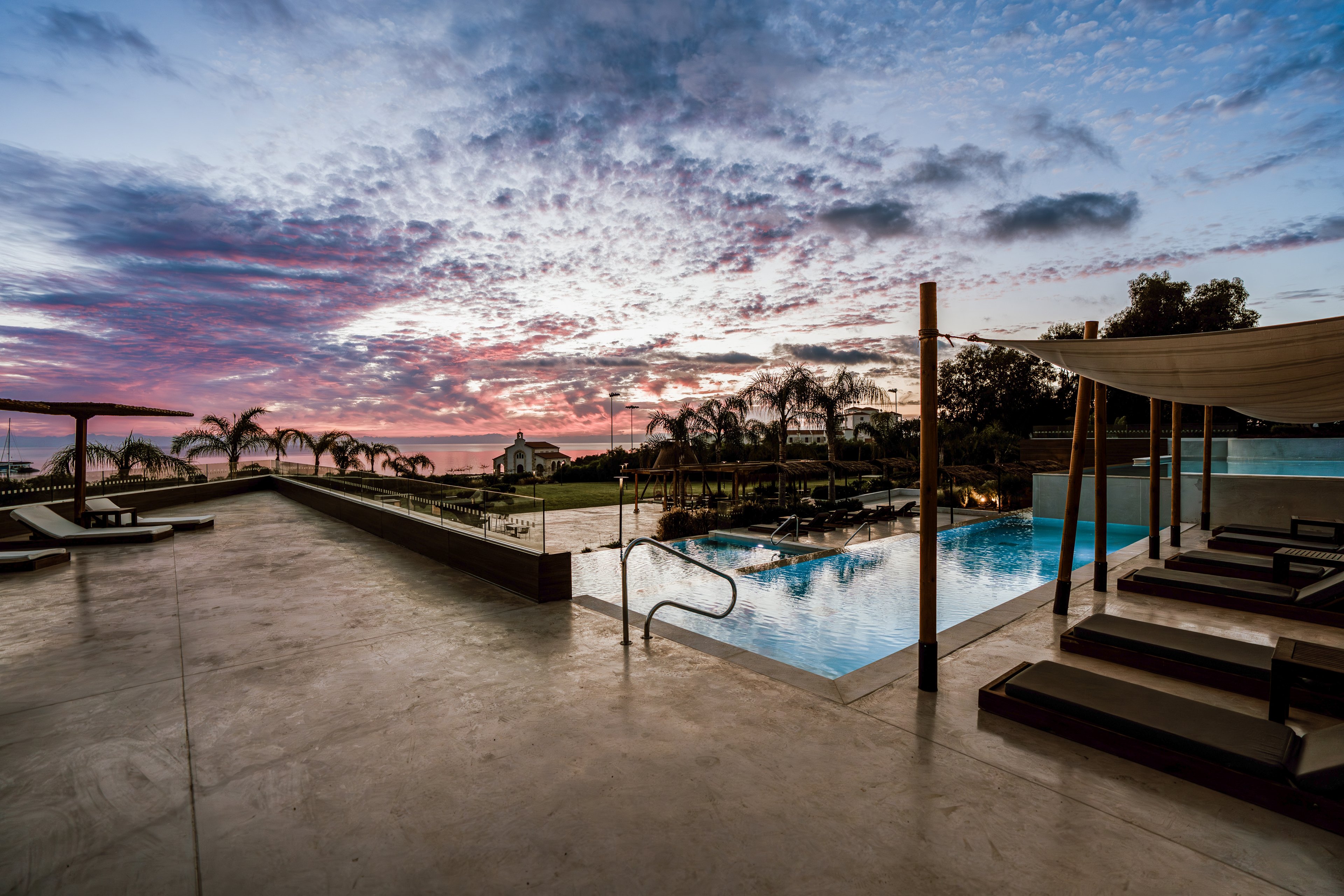 Cavo Zoe Seaside Hotel