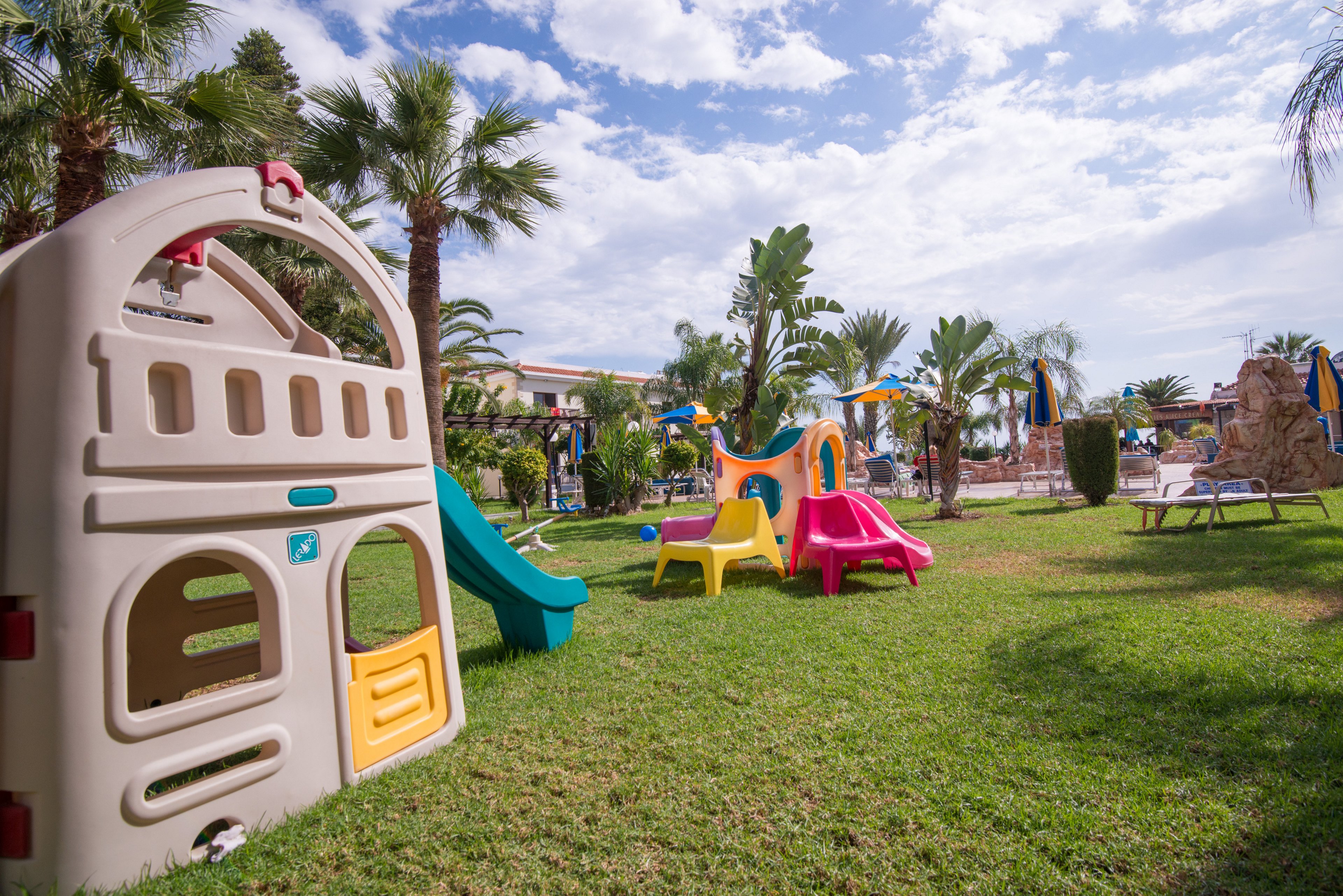 Loutsiana Hotel Apartments