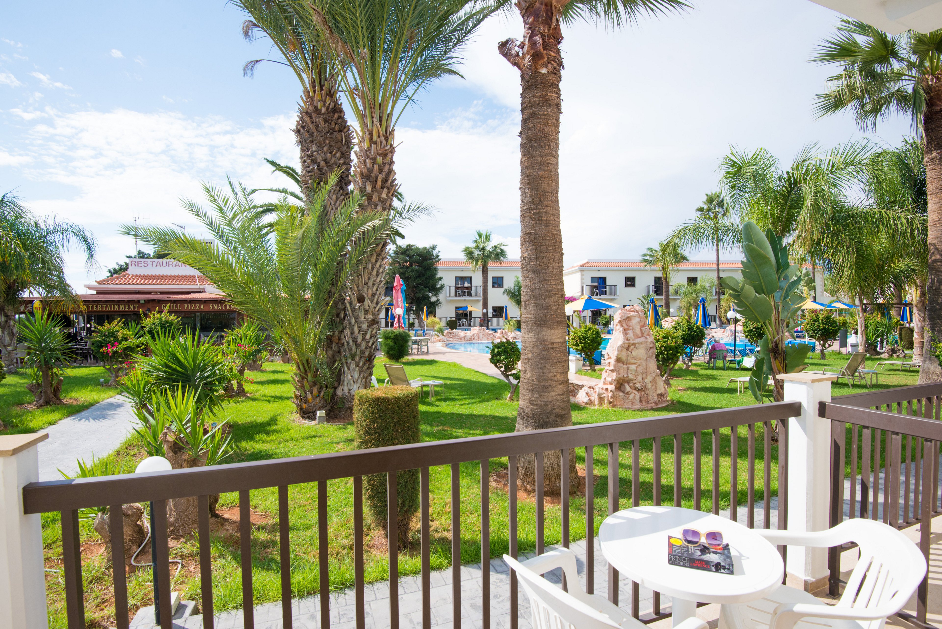 Loutsiana Hotel Apartments