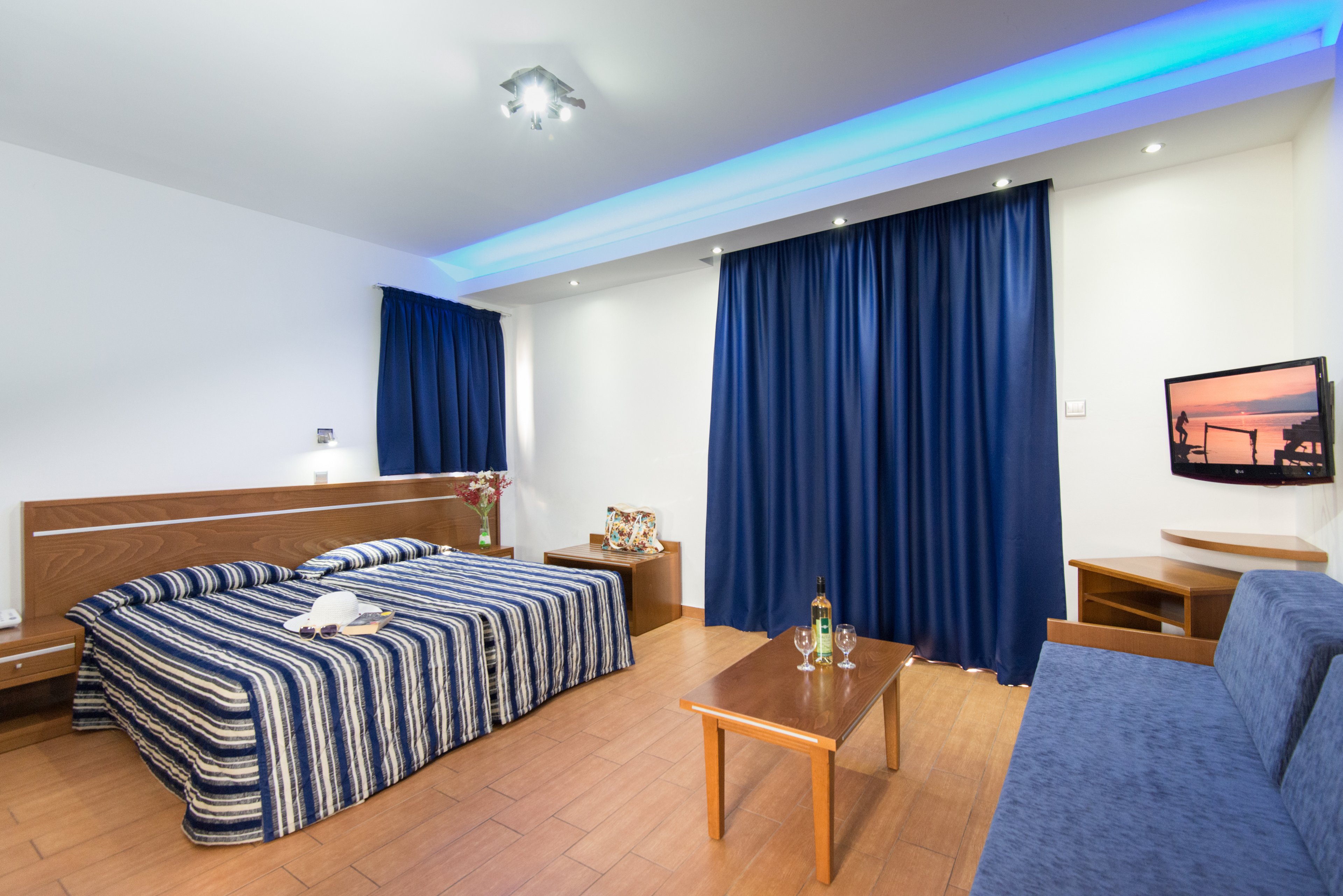 Loutsiana Hotel Apartments