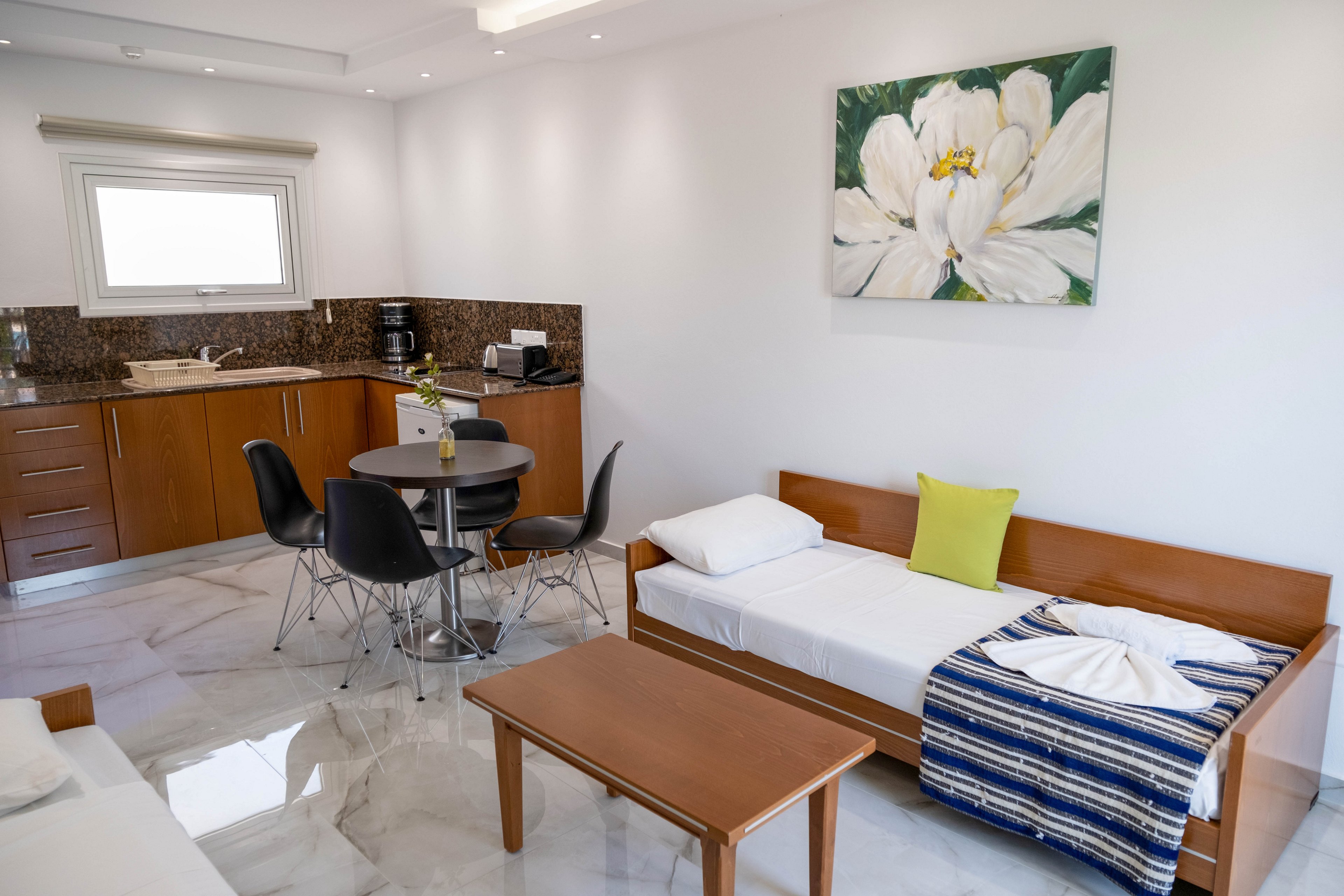 Loutsiana Hotel Apartments