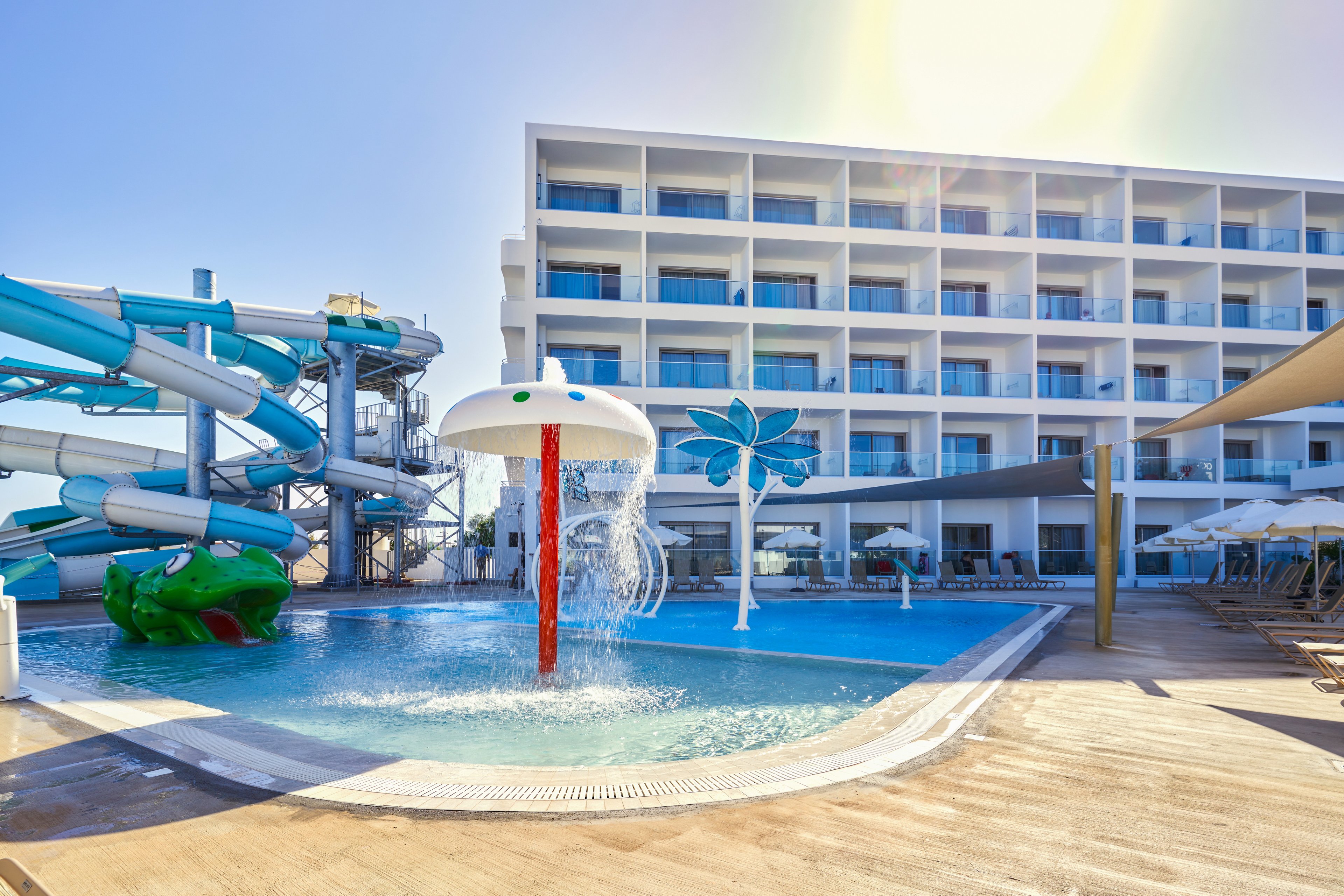 Maris Grand Waterpark Resort