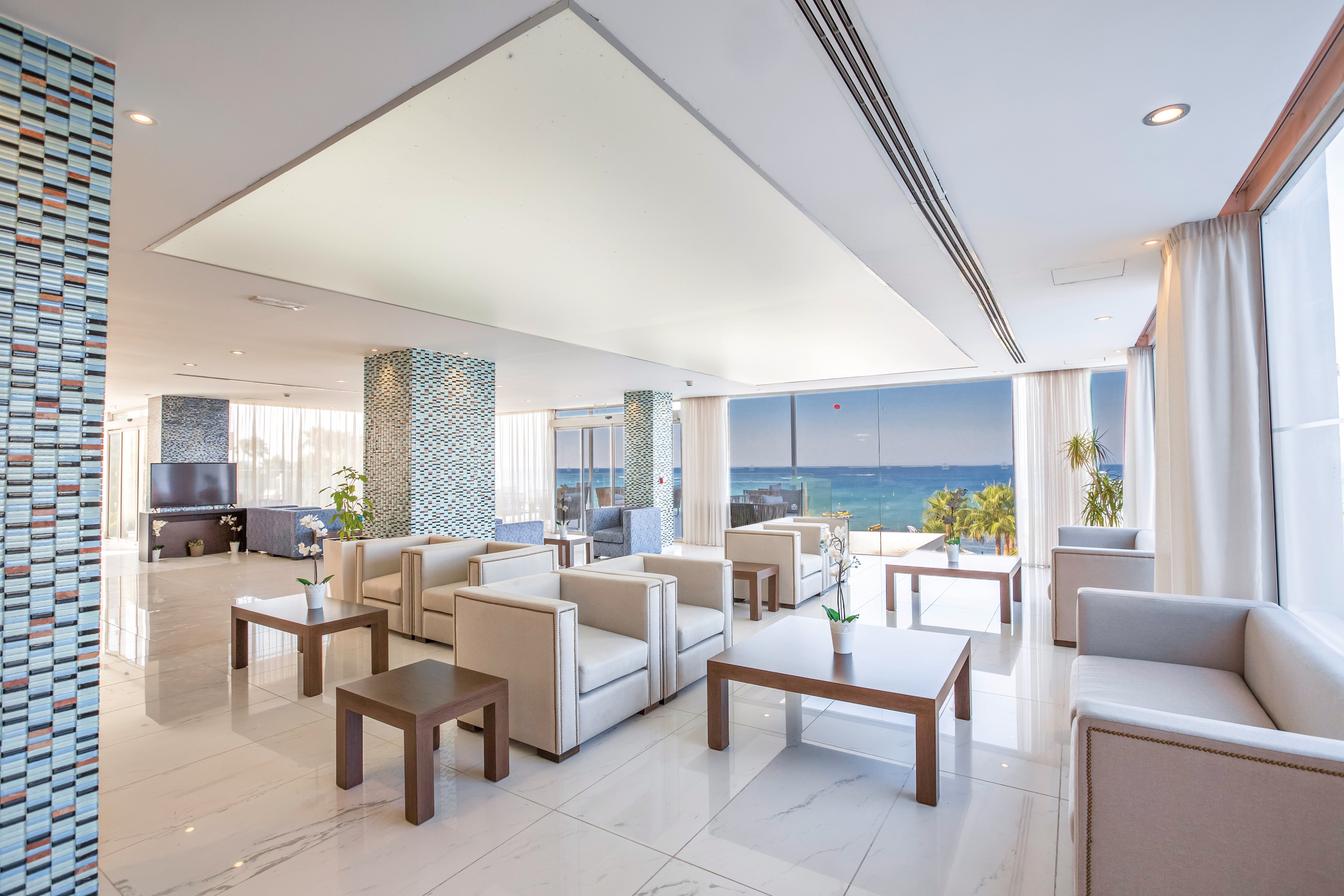 Silver Sands Beach Hotel