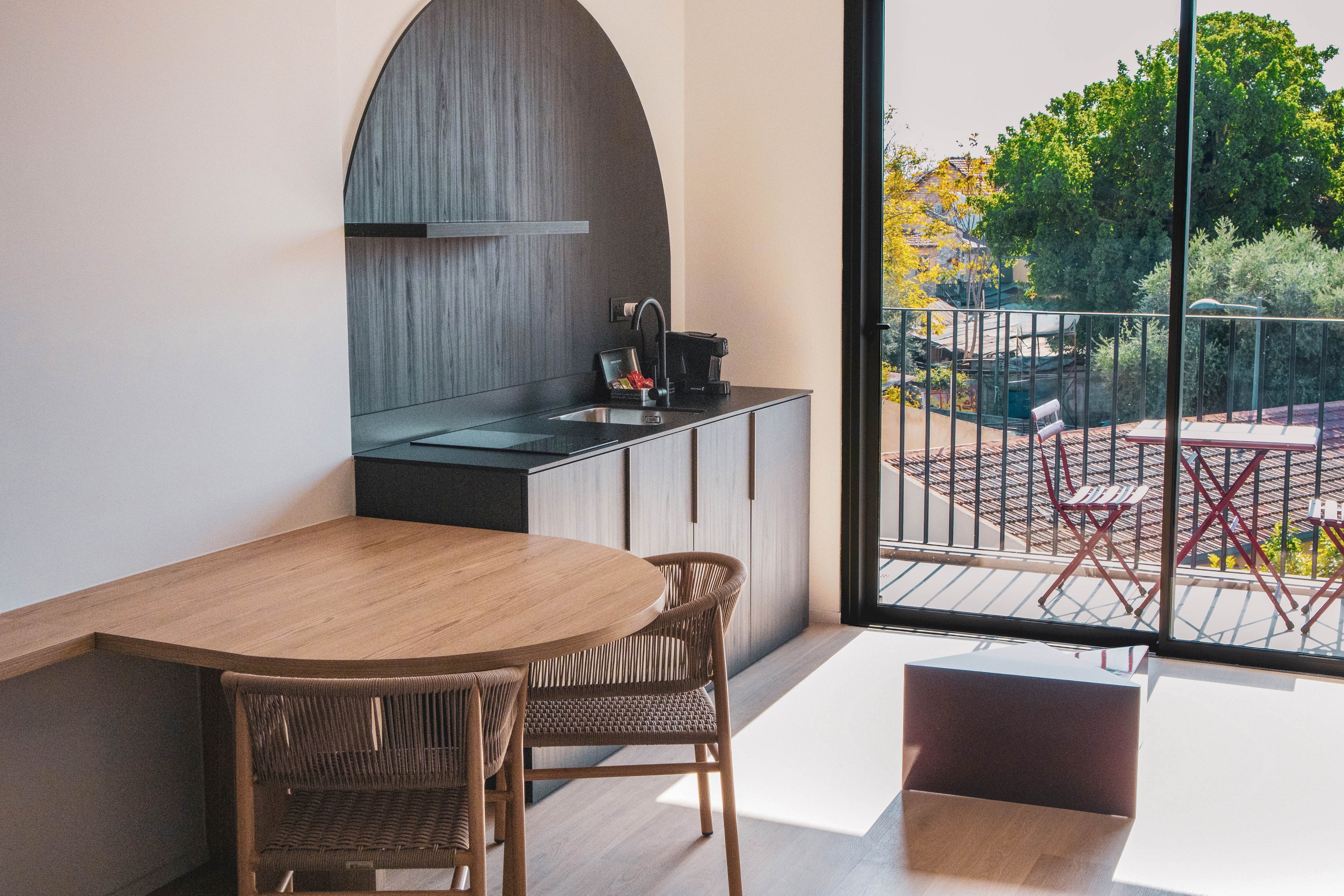 Alinea Lano Old Town Center.