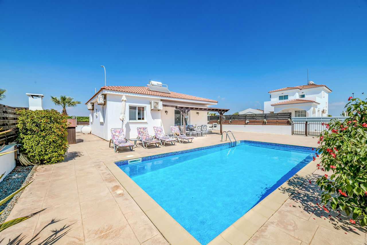 Villa Sunrise Ayia Thekla Bungalow