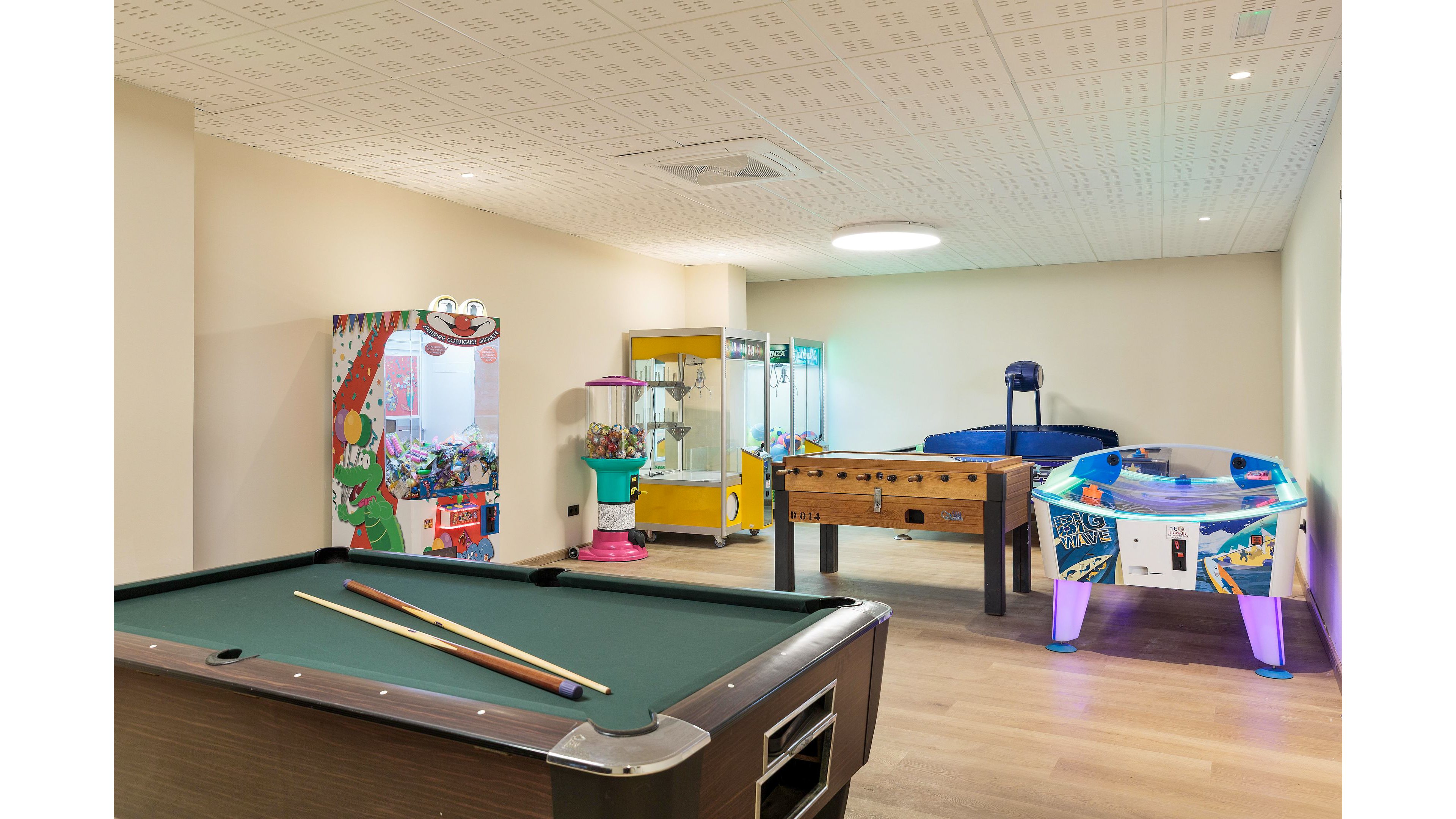 Best Oasis Tropical Hotel