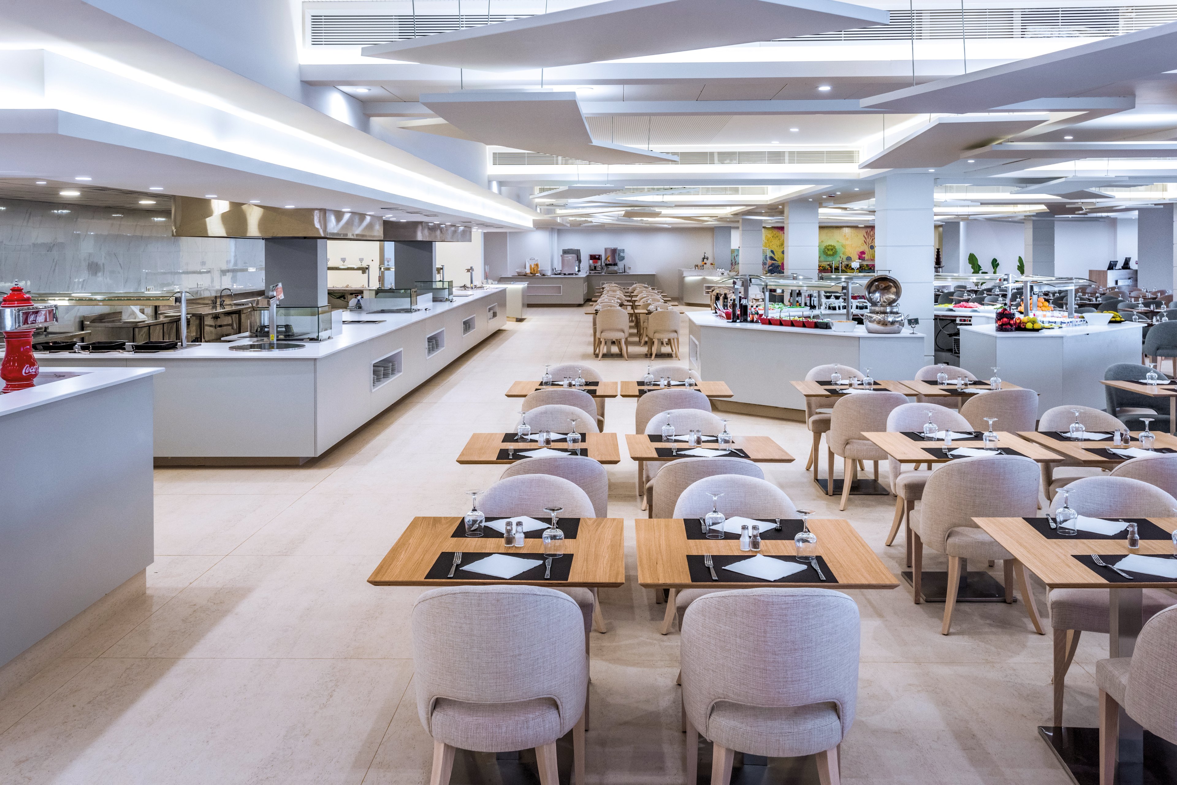 Mediterraneo Bay Hotel Spa & Resort