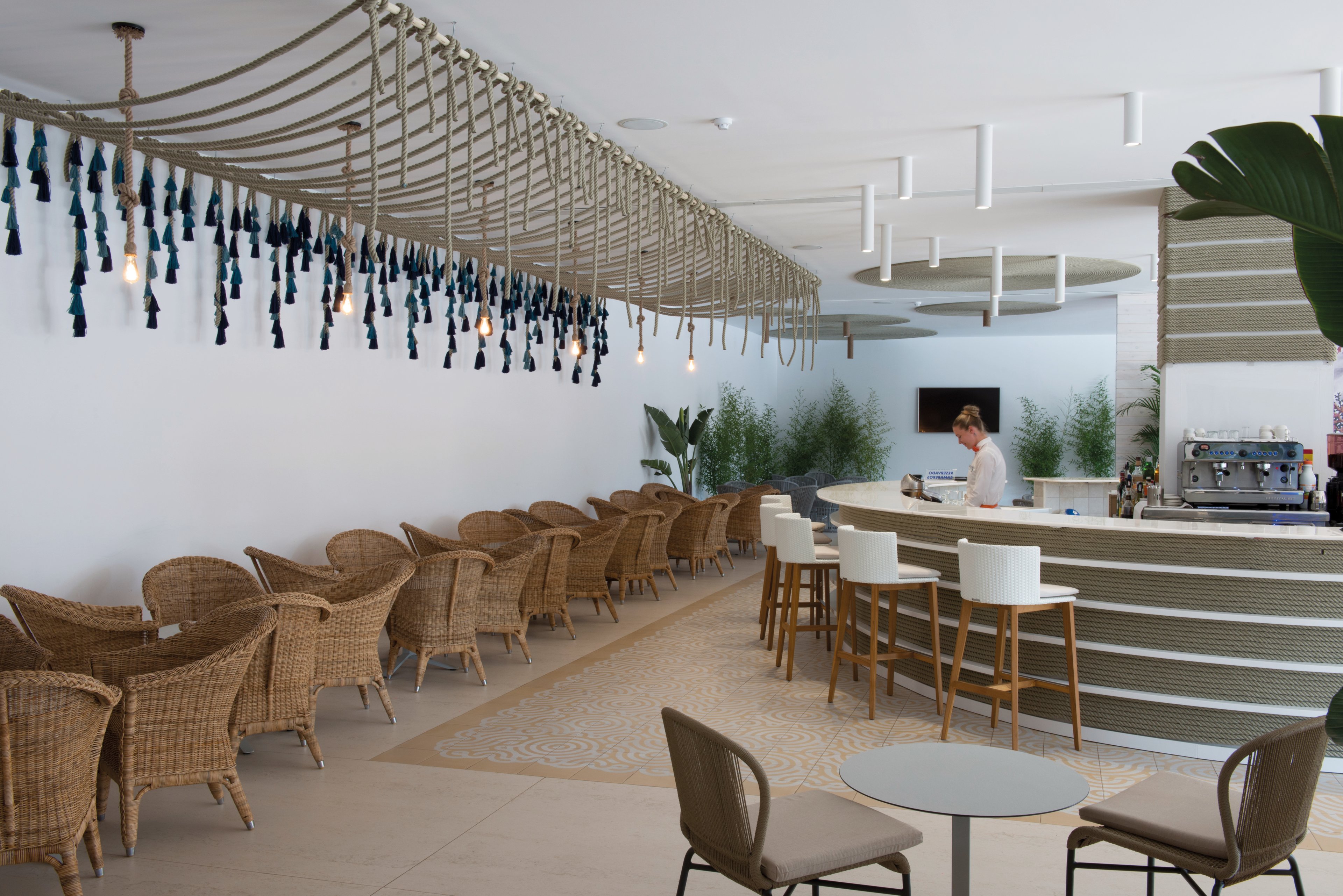 Mediterraneo Bay Hotel Spa & Resort