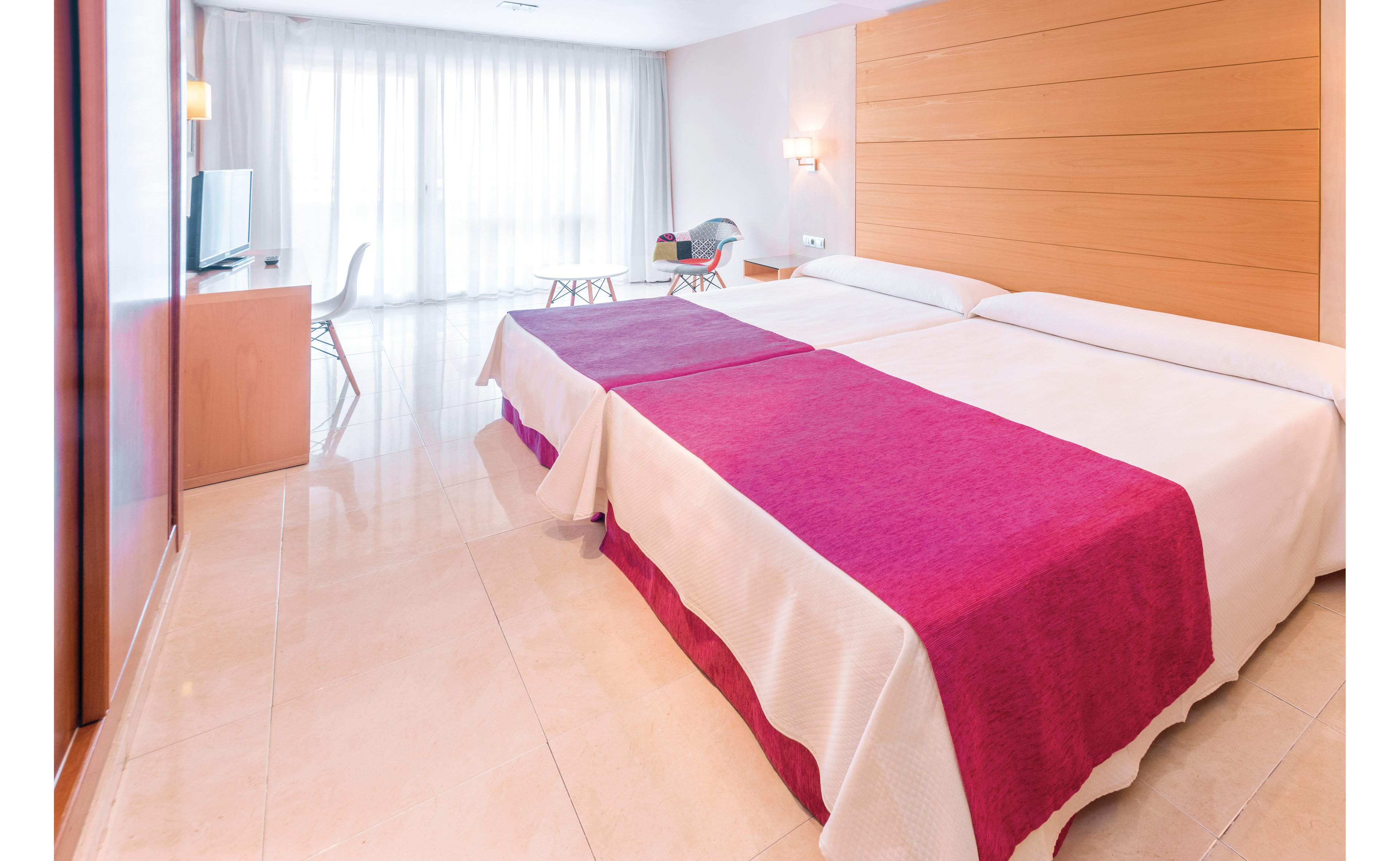 Mediterraneo Bay Hotel Spa & Resort