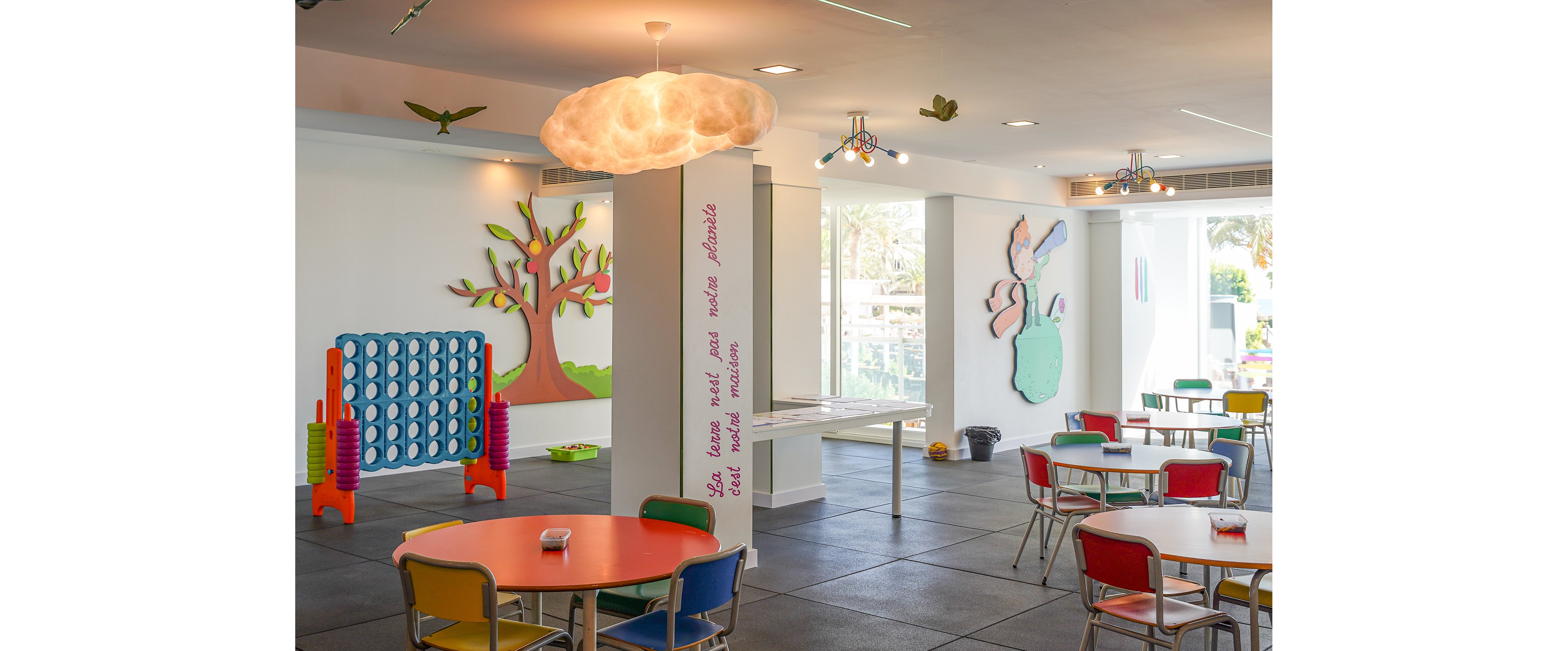 Evenia Zoraida Garden