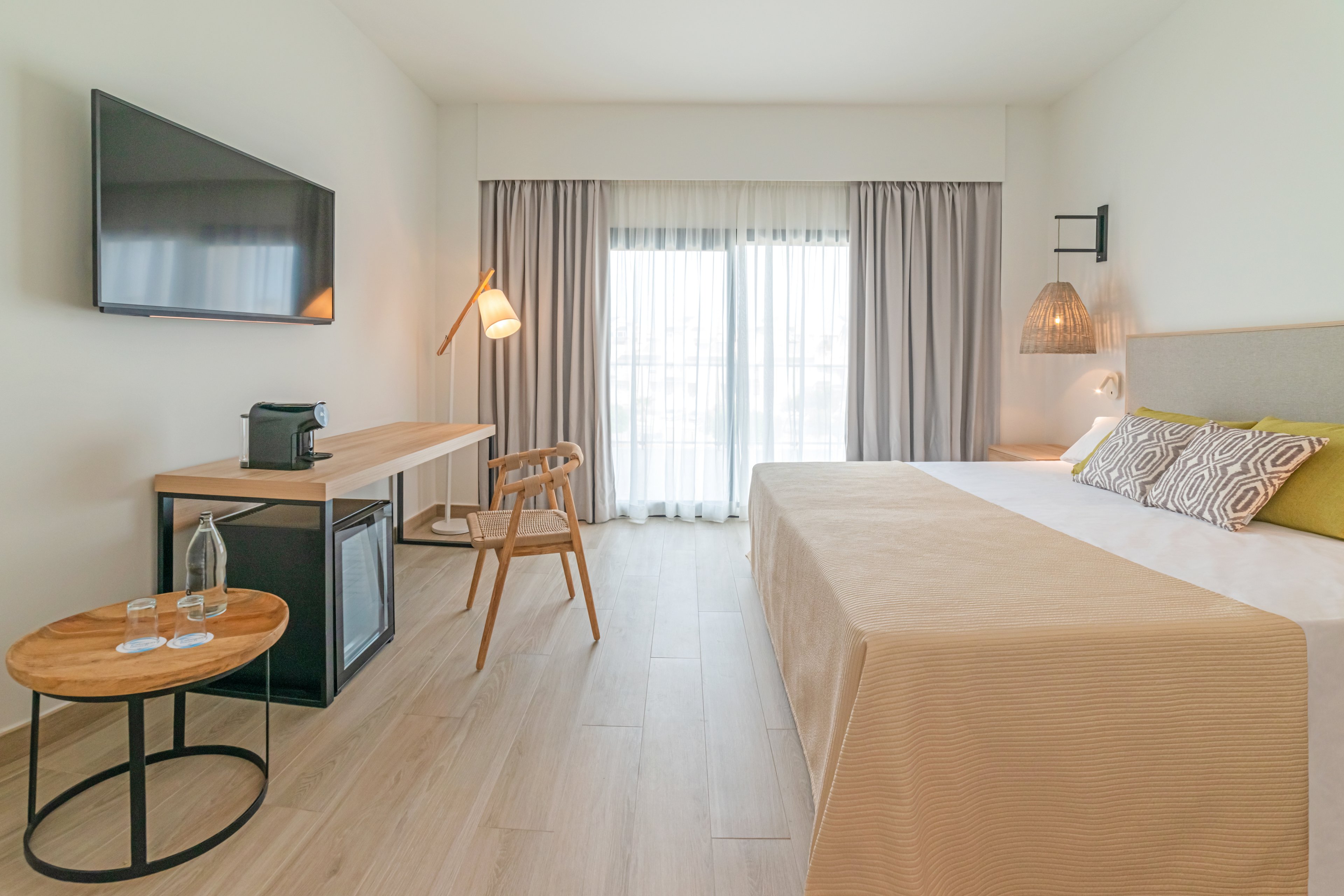 Cabogata Beach Hotel & Spa