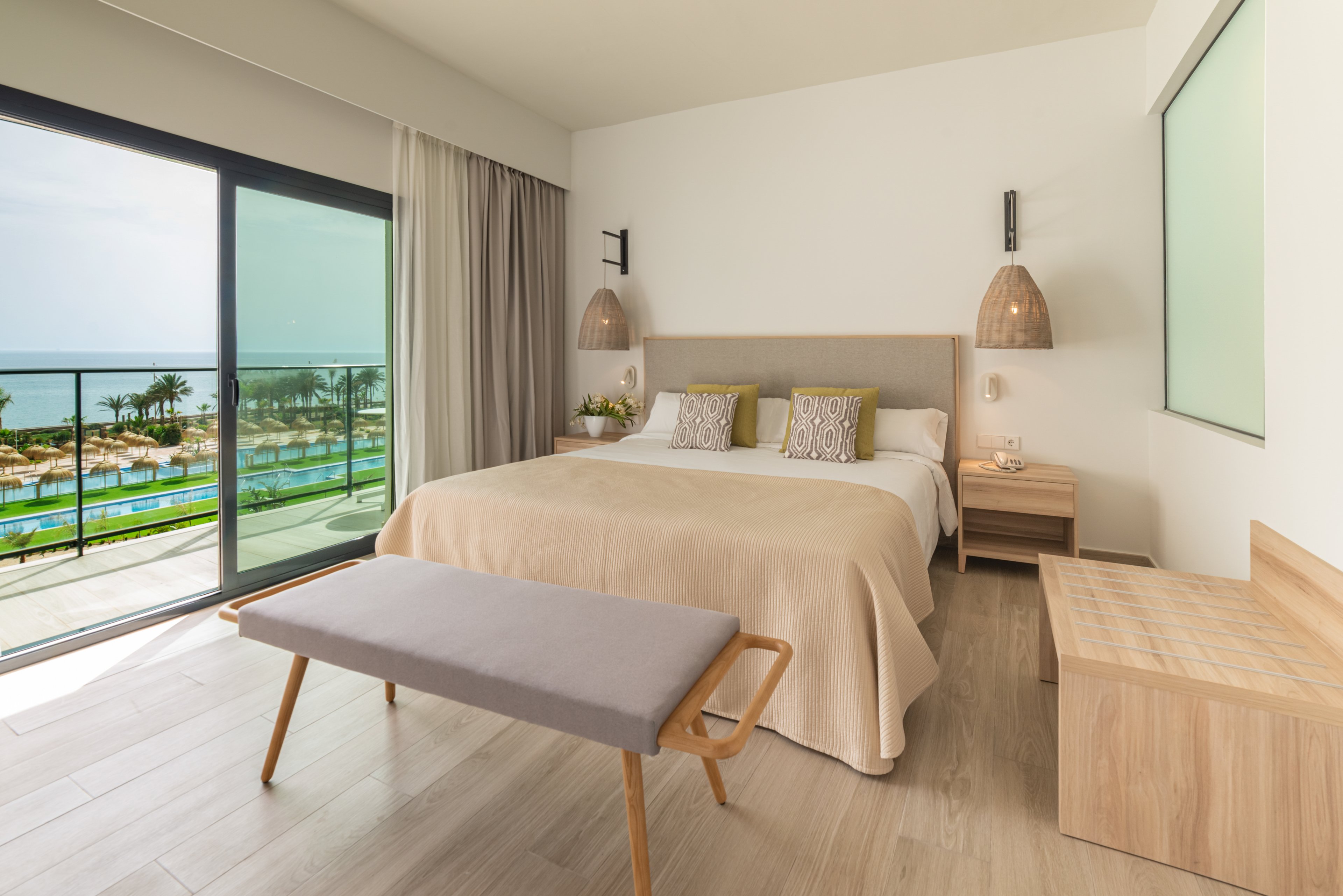 Cabogata Beach Hotel & Spa