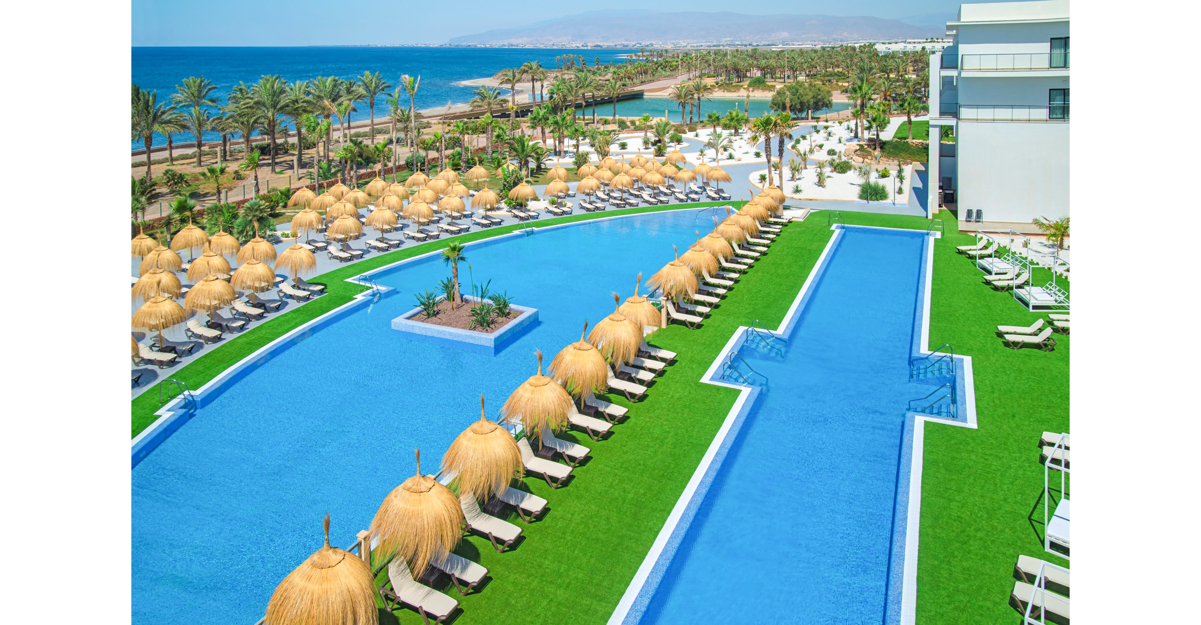 Cabogata Beach Hotel & Spa