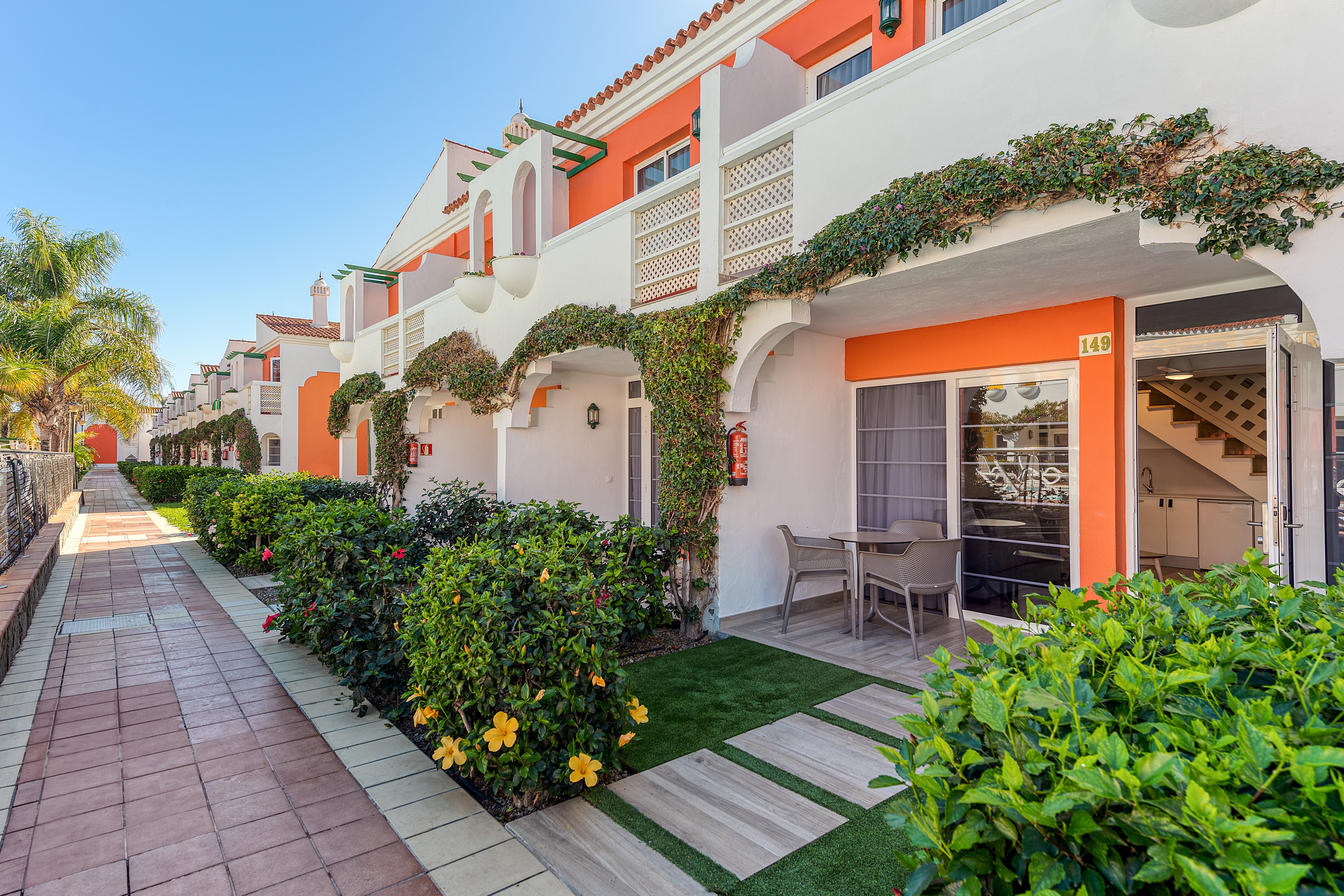 Cordial Green Golf Bungalows