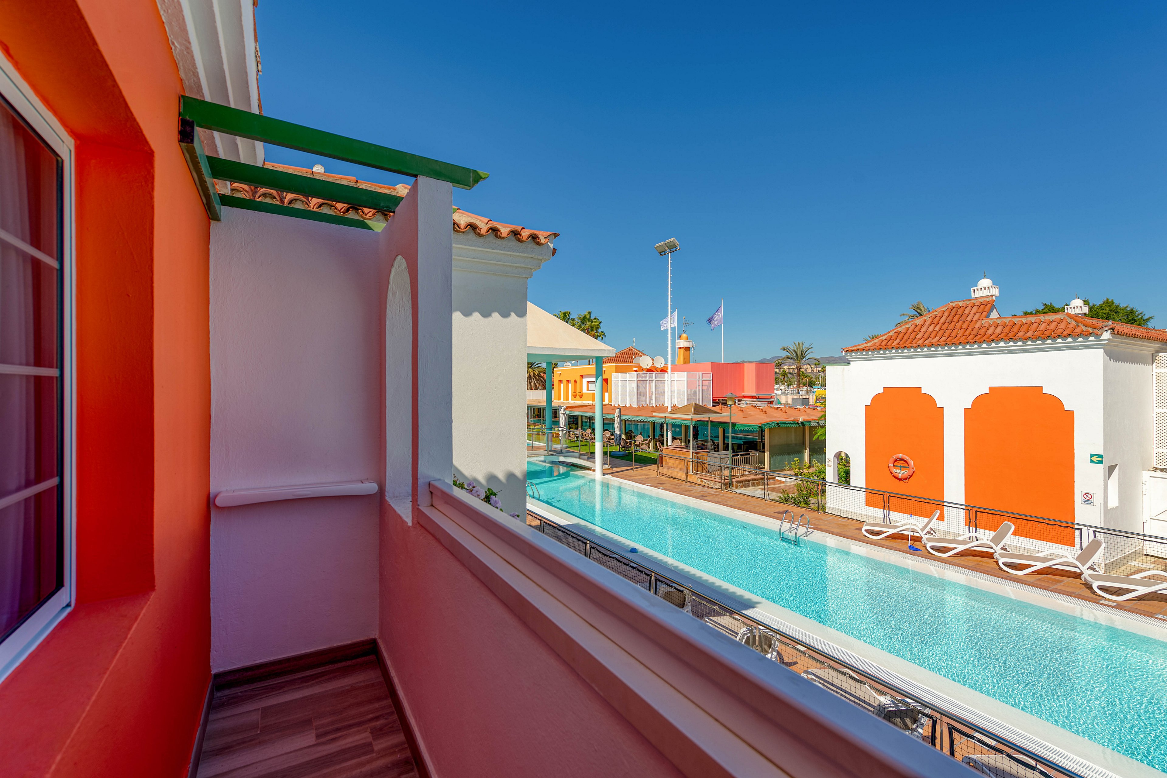Cordial Green Golf Bungalows
