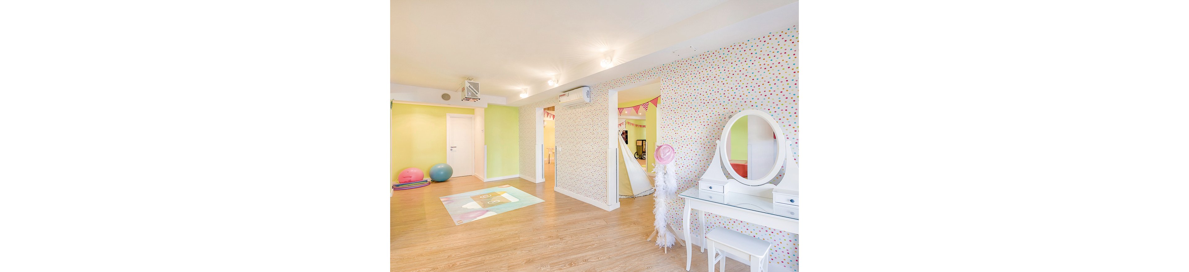 LIVVO Club Koala Garden