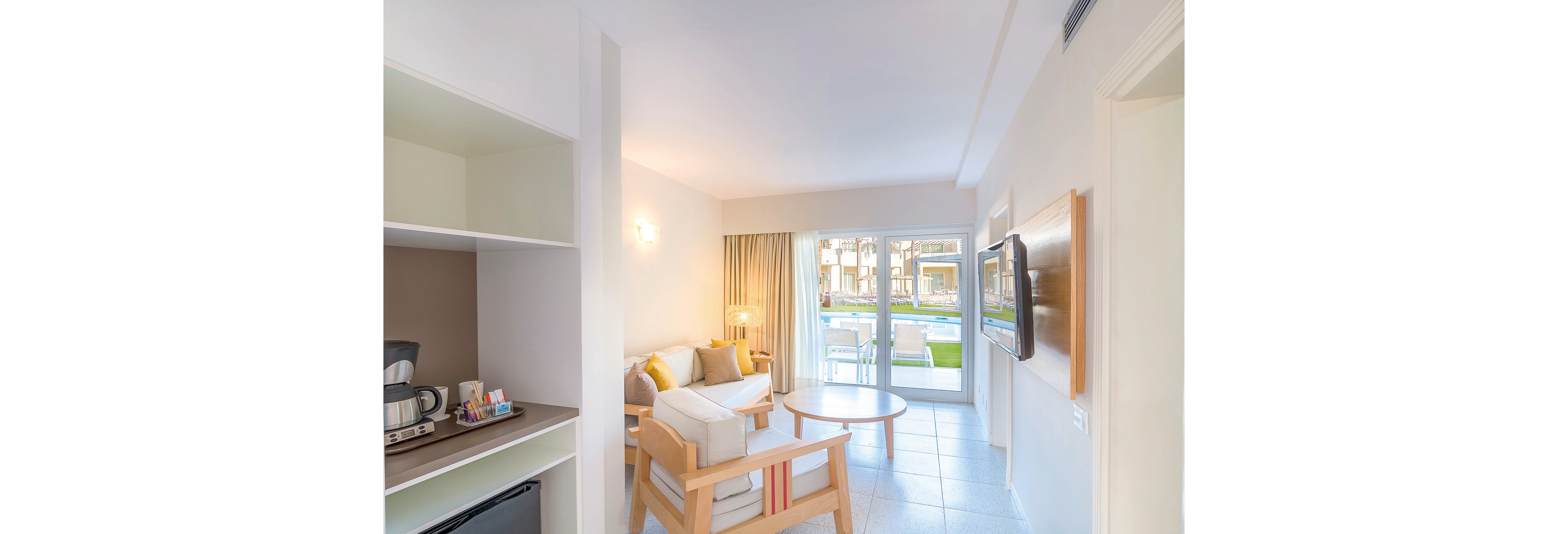 LIVVO Club Koala Garden