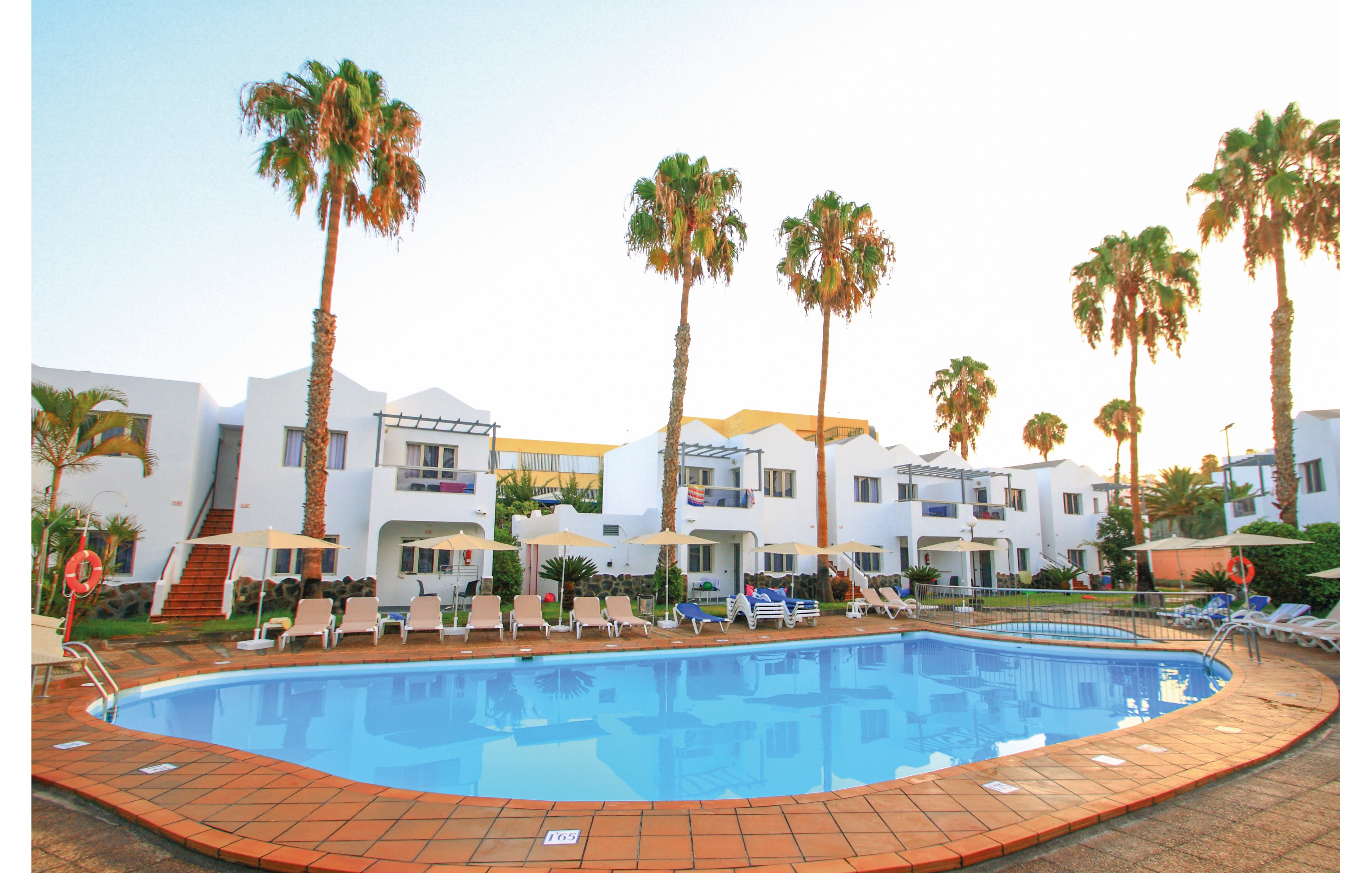 Turbo Club Apartments