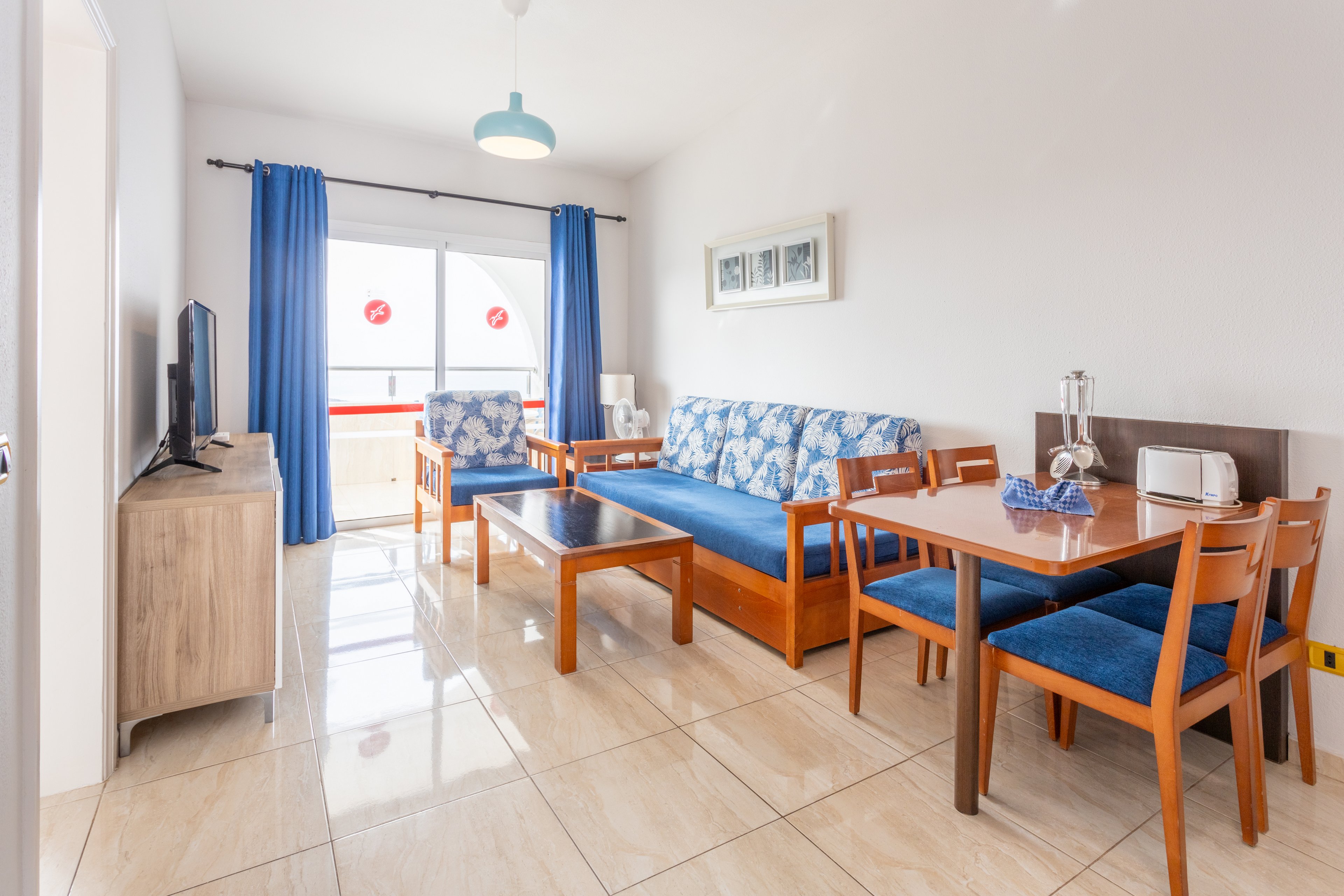 Colina Mar Apartments