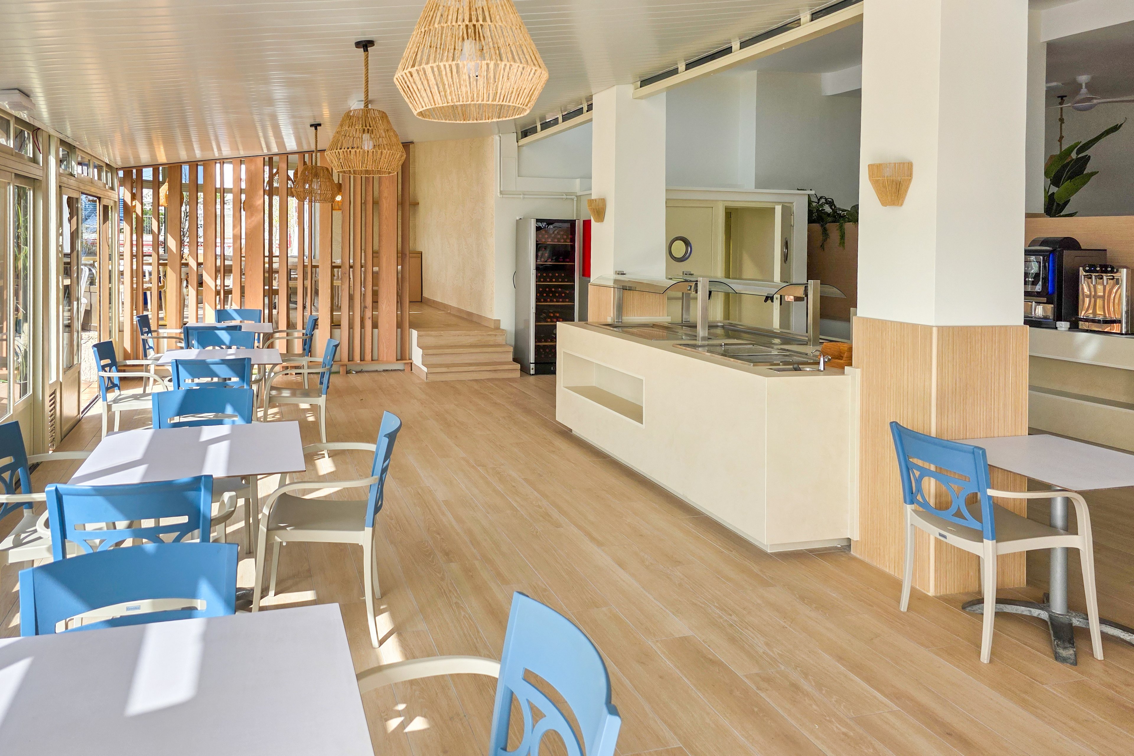 Colina Mar Apartments