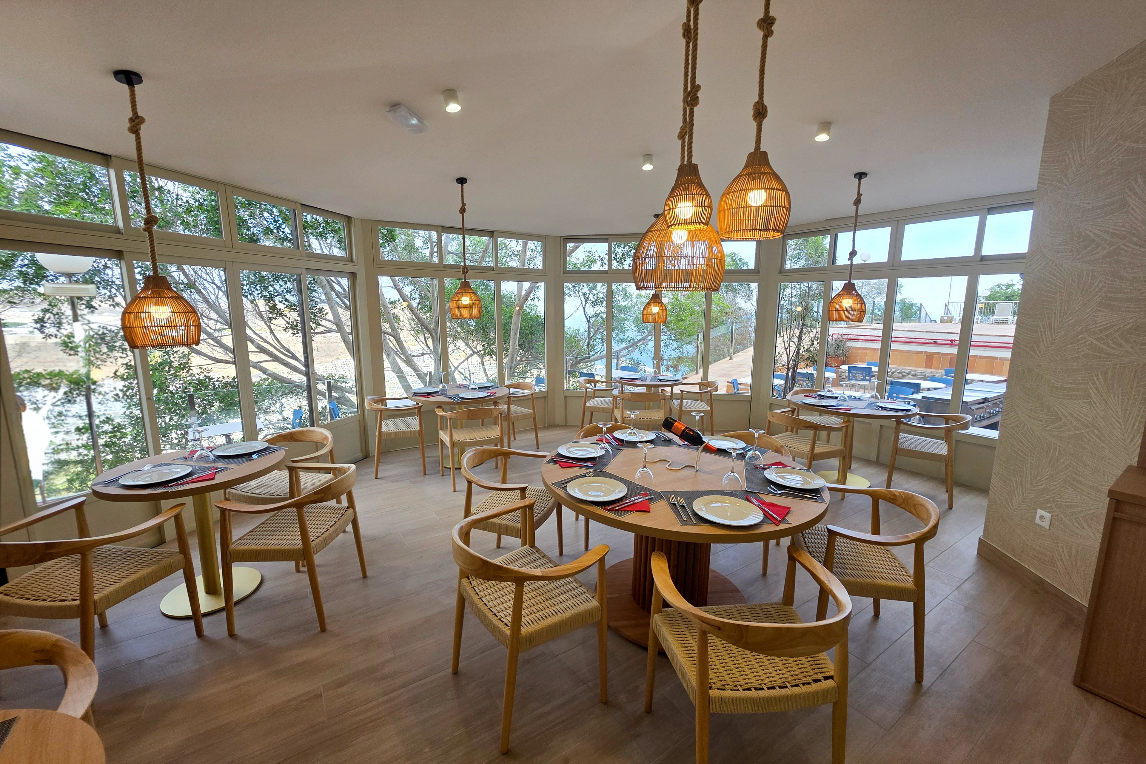 Colina Mar Apartments