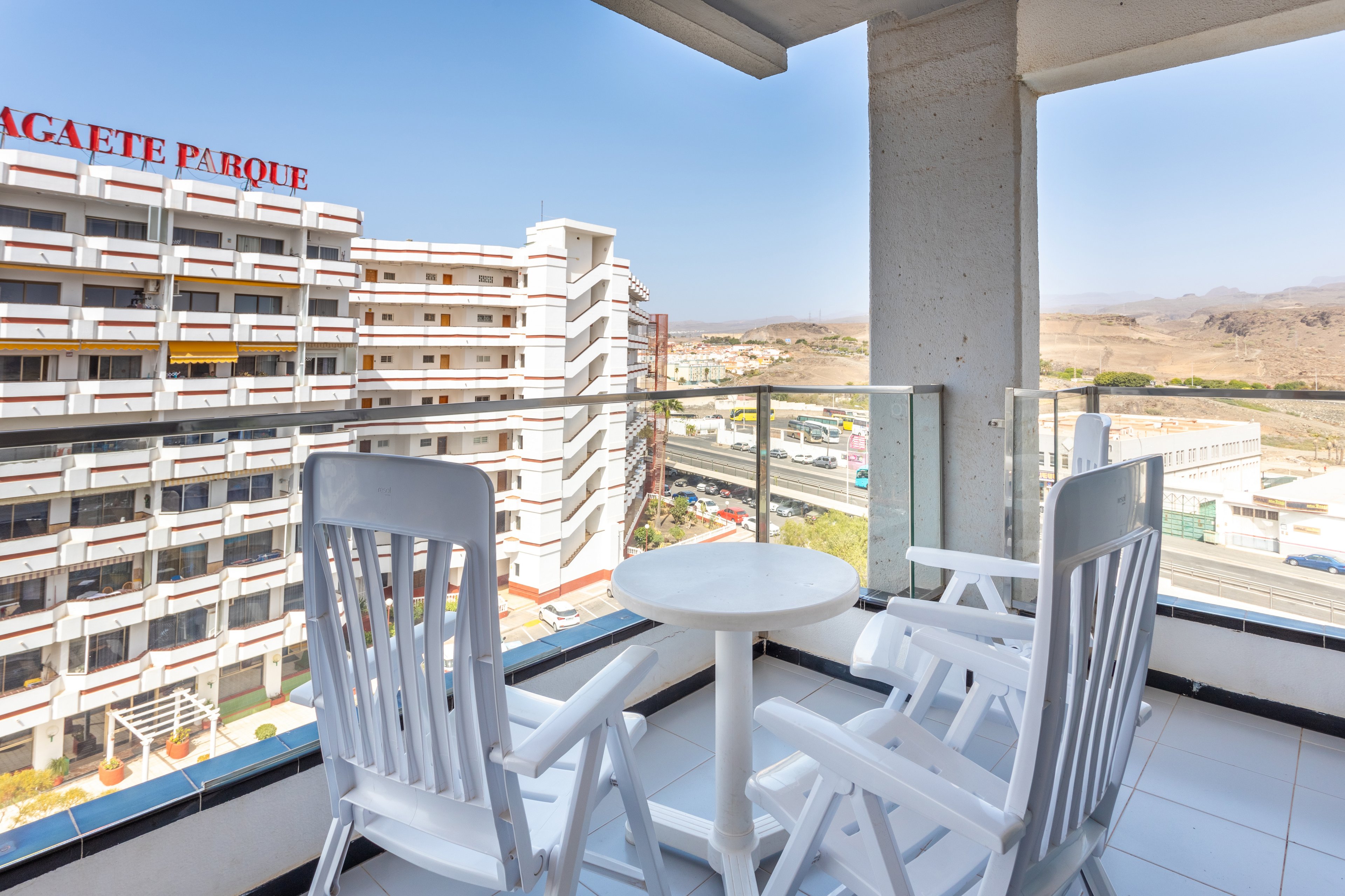 Green Field Aparthotel