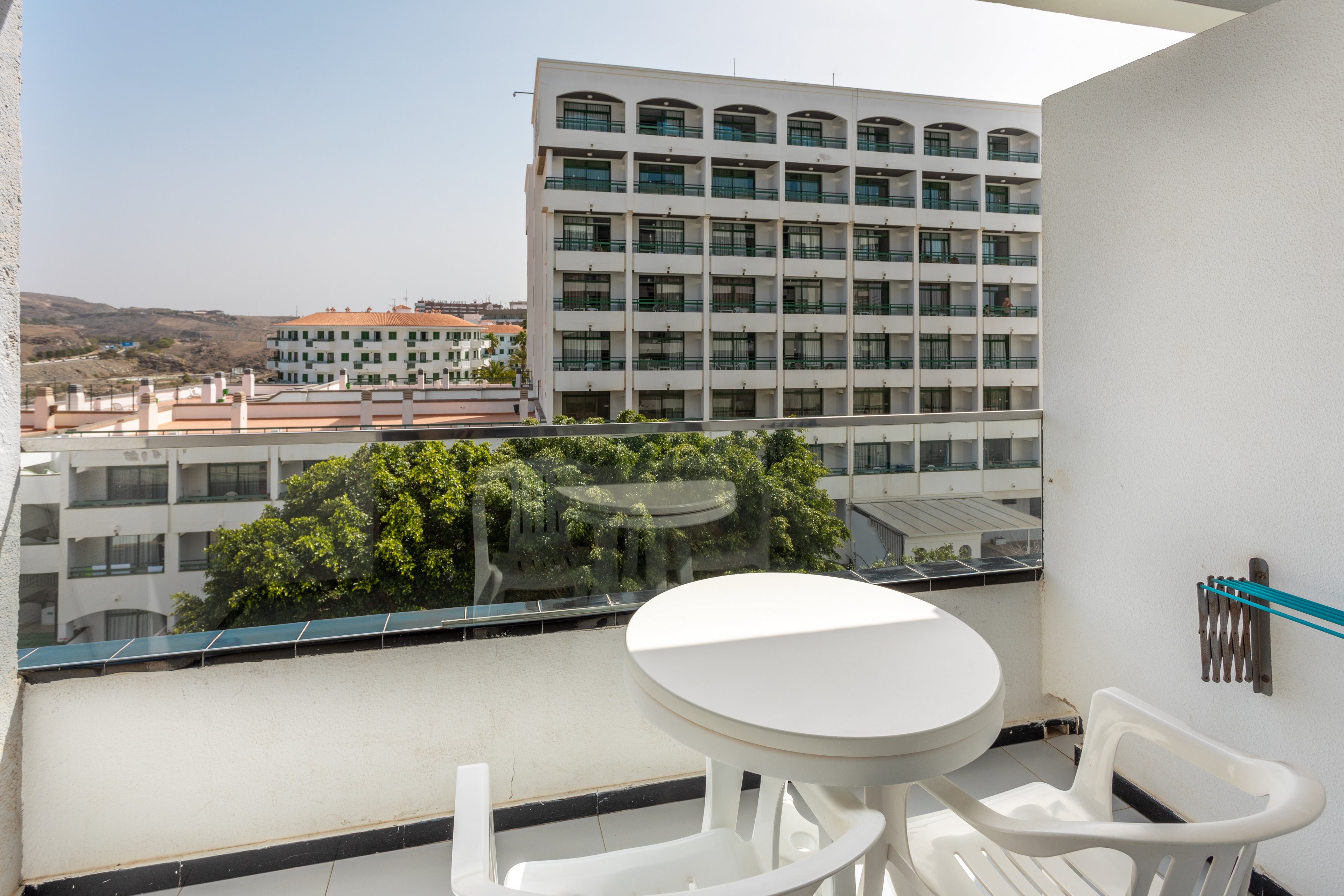 Green Field Aparthotel