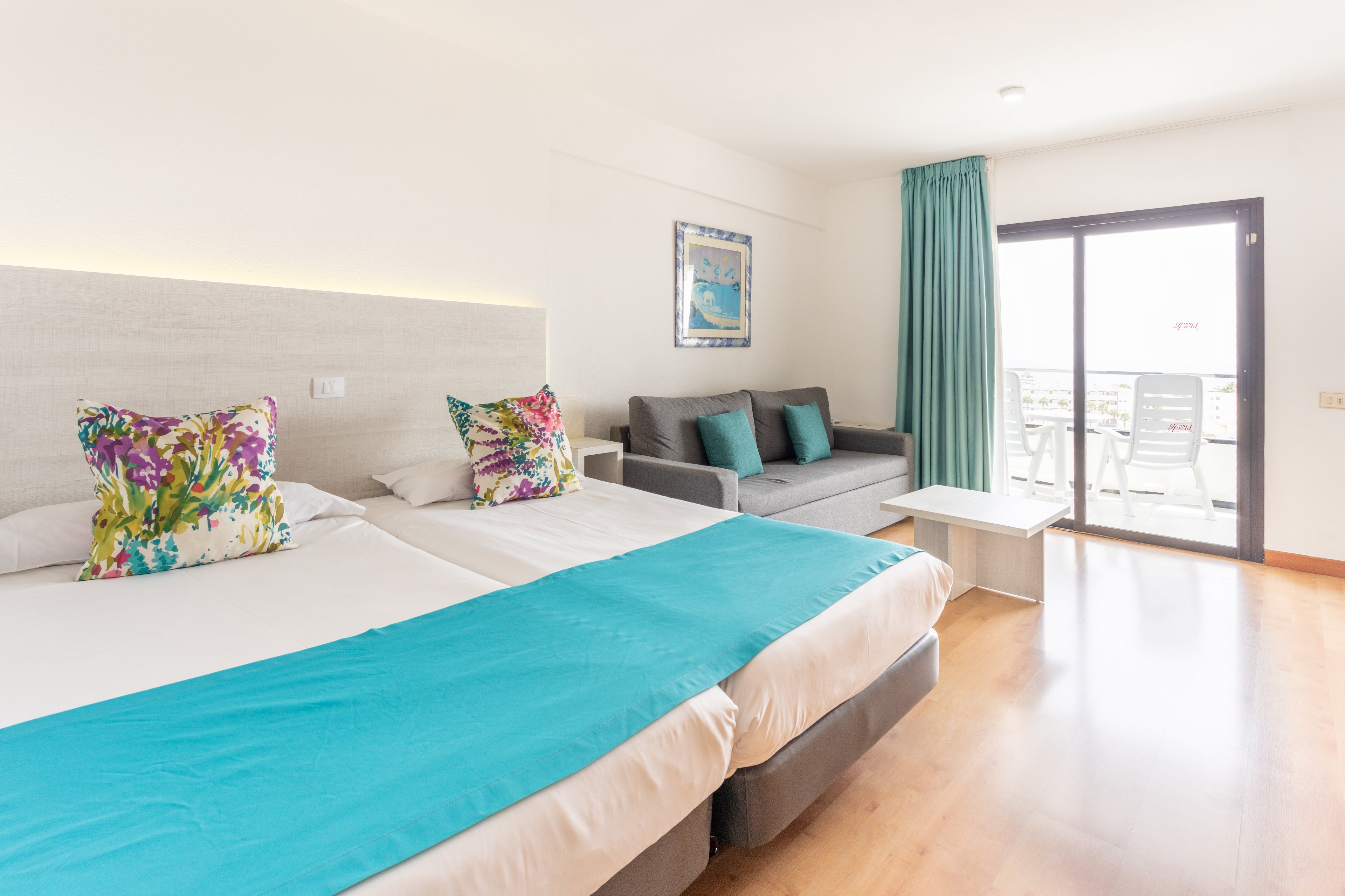 Green Field Aparthotel