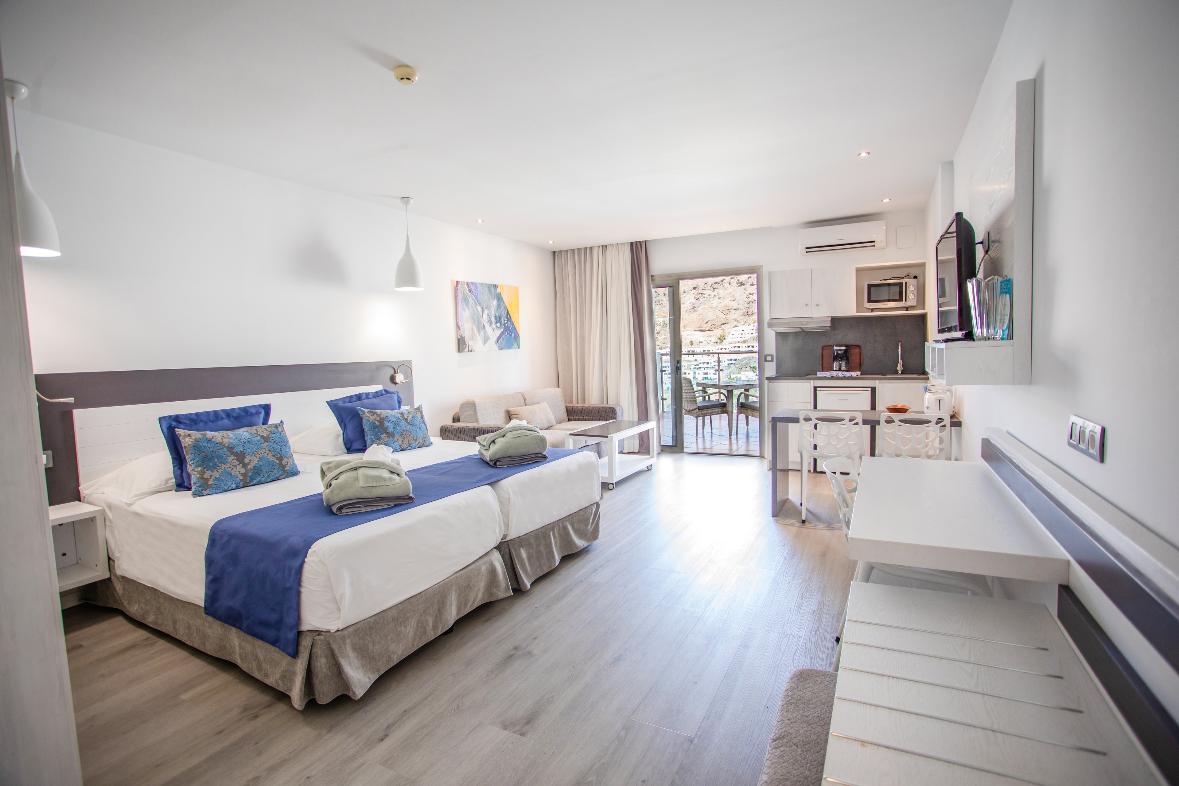 Servatur Casablanca Suites & Spa