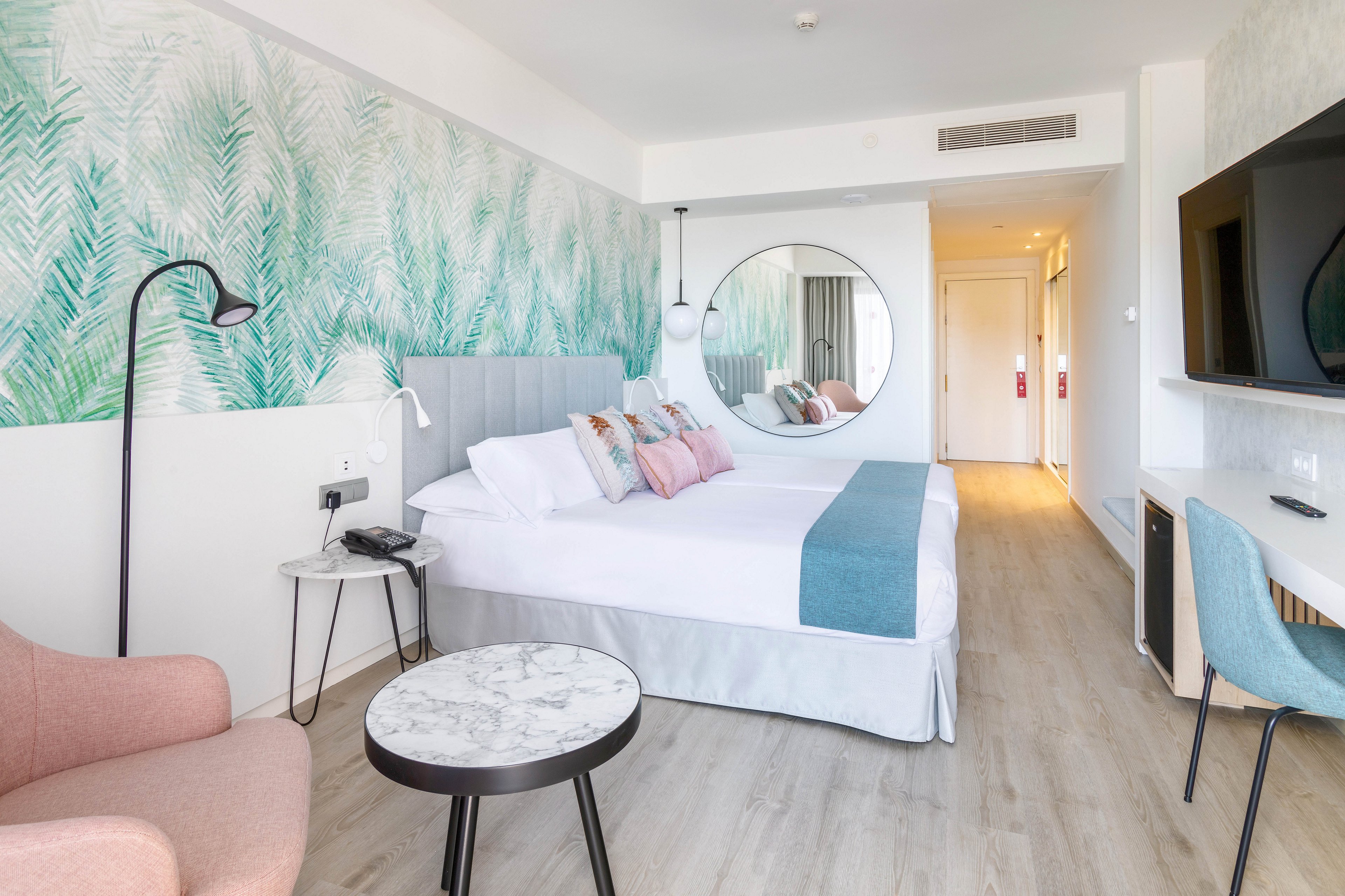 Hotel Cristina by Tigotan